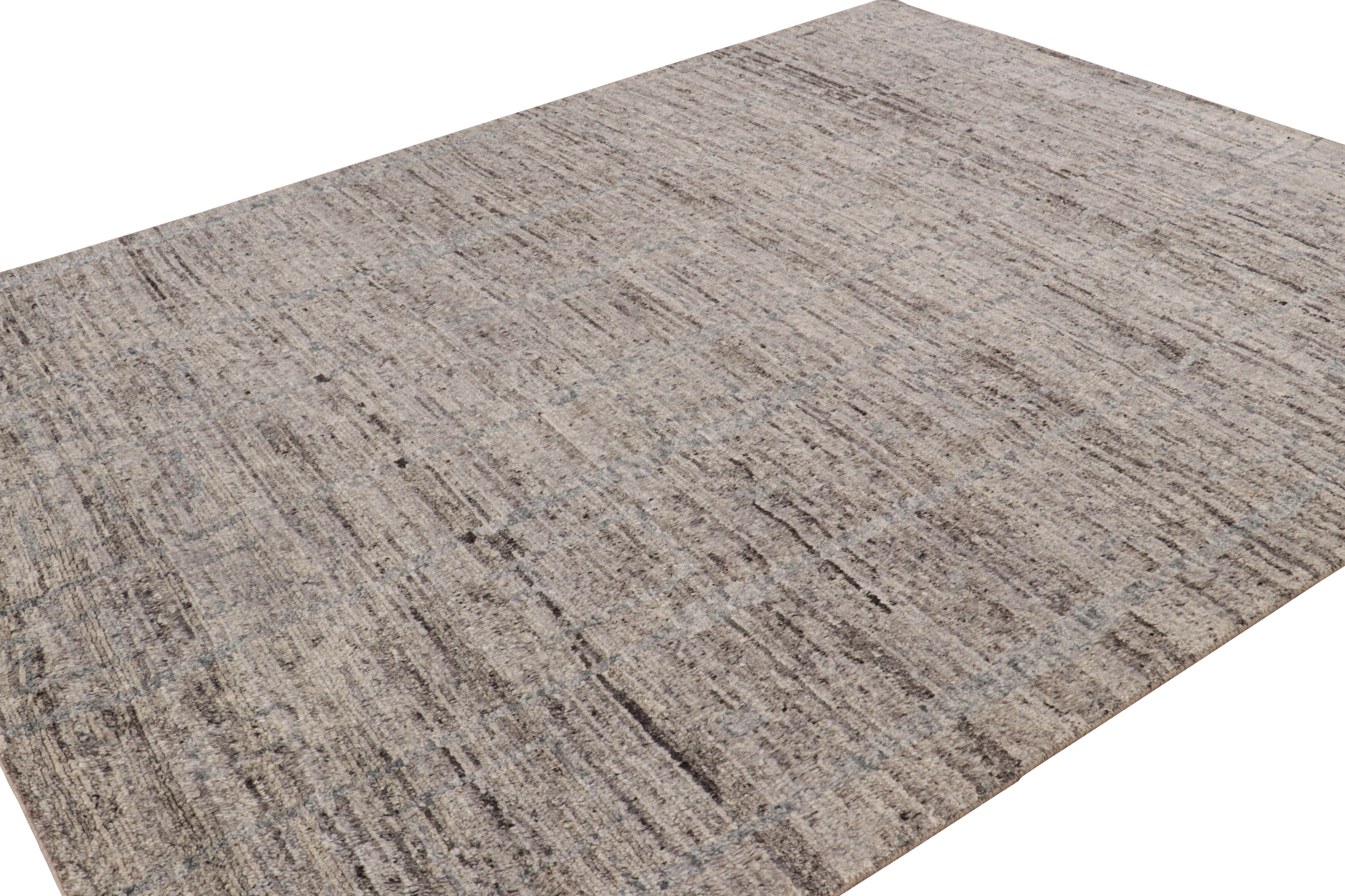 Annodato a mano Tappeto in stile marocchino Rug & Kilim in color carbone con motivi geometrici astratti in vendita