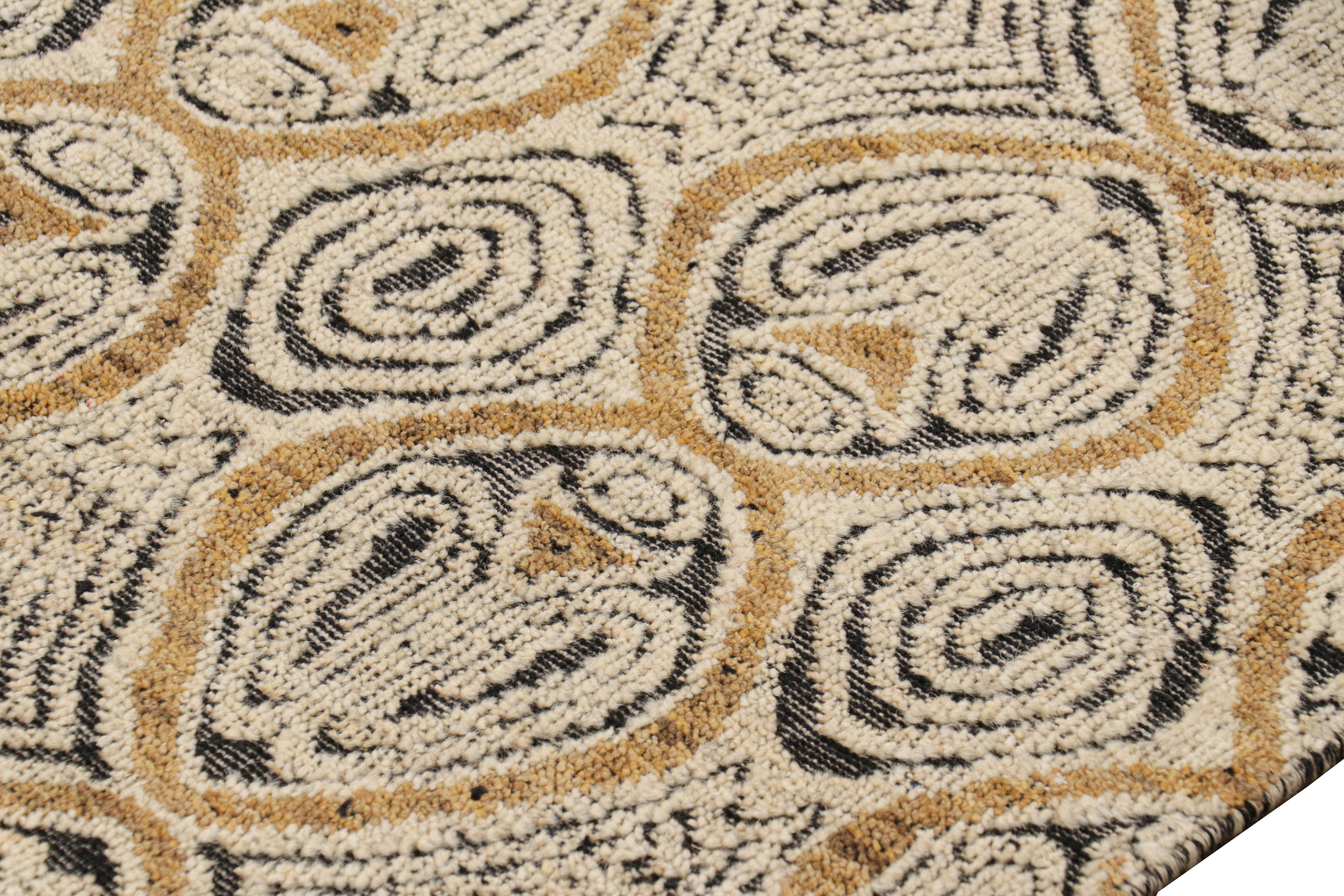 Rug & Kilim’s Moroccan Style Rug in Cream White and Gold Geometric Patterns In New Condition For Sale In Long Island City, NY