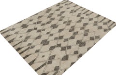 Rug & Kilim’s Moroccan Style Rug in Ivory with Gray Diamond Patterns