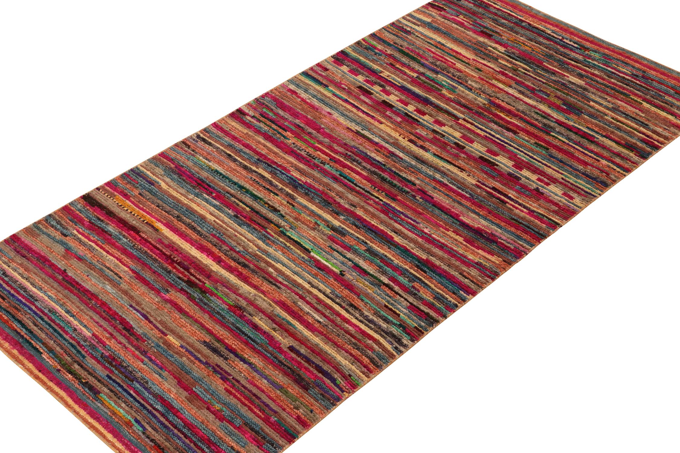 Questo tappeto contemporaneo 4x8 è l'ultimo nato della nuova Collezione Moroccan di Rug & Kilim, un'audace rivisitazione dello stile iconico. Annodato a mano in una miscela di lana, seta e cotone.

Ulteriori informazioni sul design:

Il design si