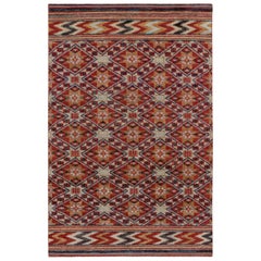 Rug & Kilim's Marokkanischer Teppich in Rot mit goldenen geometrischen Mustern