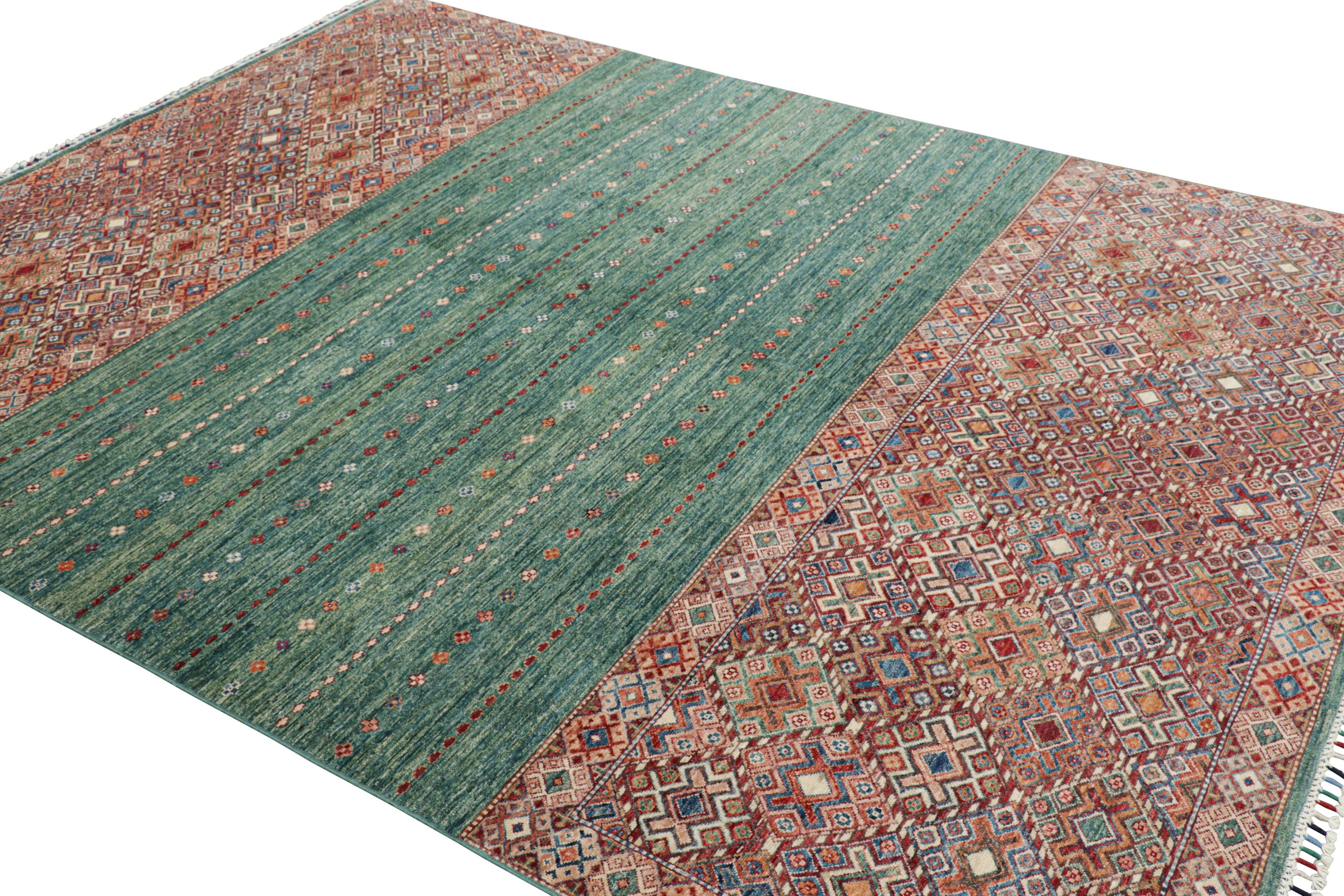 Alfombra de estilo marroquí de Rug & Kilim con vibrantes motivos geométricos policromáticos Anudado a mano en venta