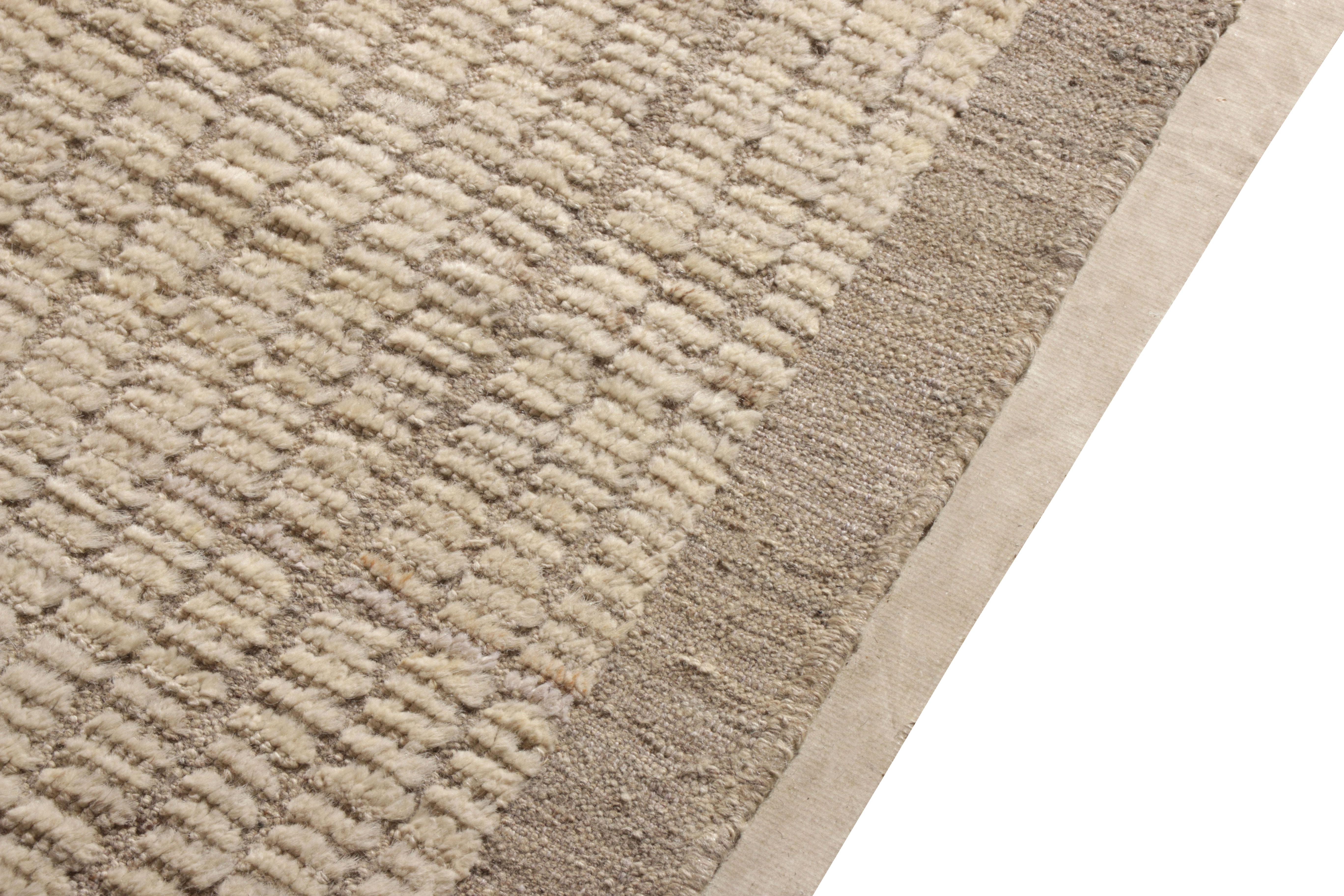 Hand-Knotted Rug & Kilim’s Moroccan Style Rug in White, Beige Brown High-Low Pattern For Sale