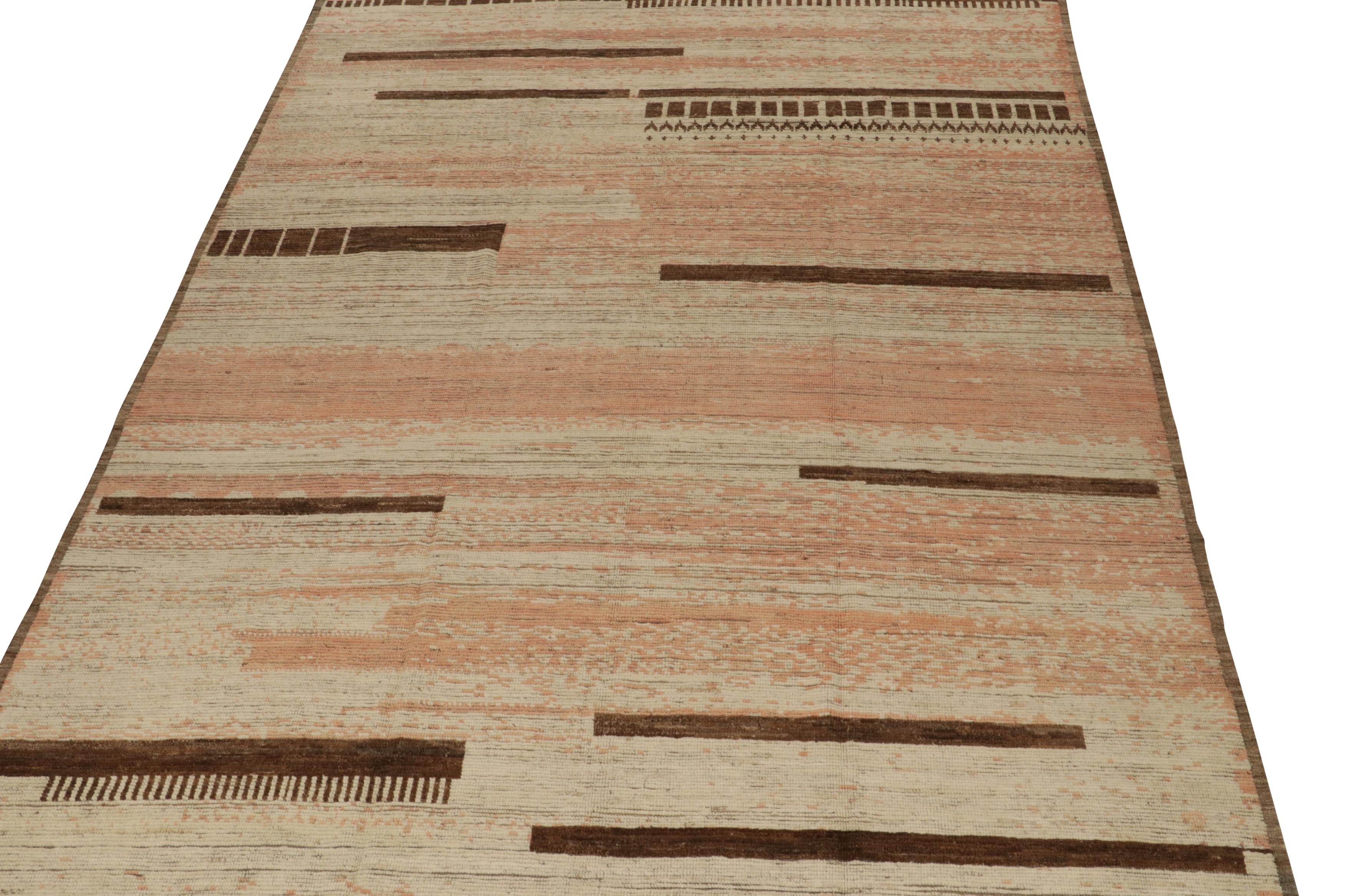 Alfombra de estilo marroquí de Rug & Kilim con motivos geométricos en beige, marrón y rosa Afgano en venta