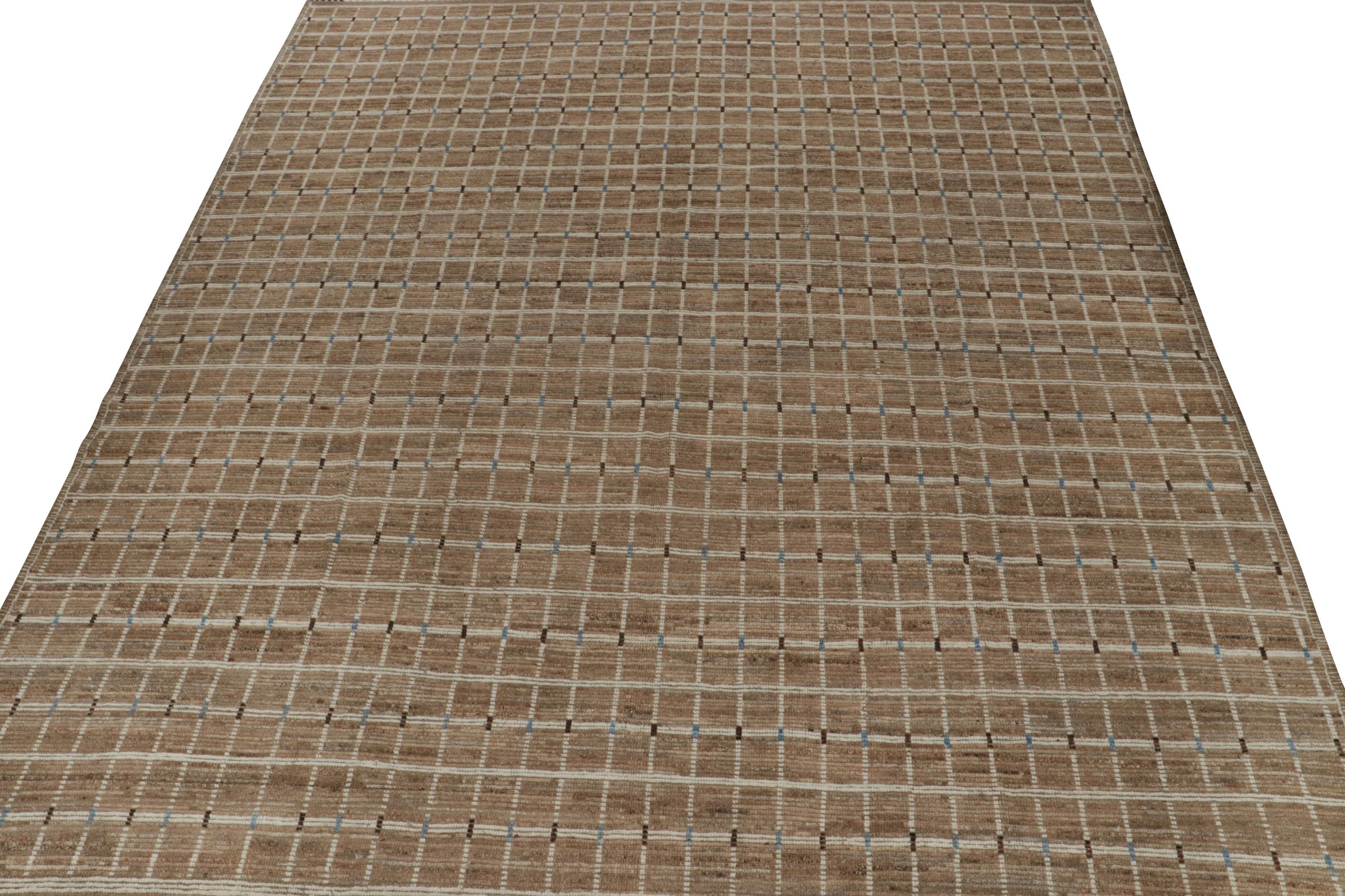 Rug & Kilim’s Moroccan Style rug with Beige-Brown Stripes and Geometric Pattern In New Condition For Sale In Long Island City, NY