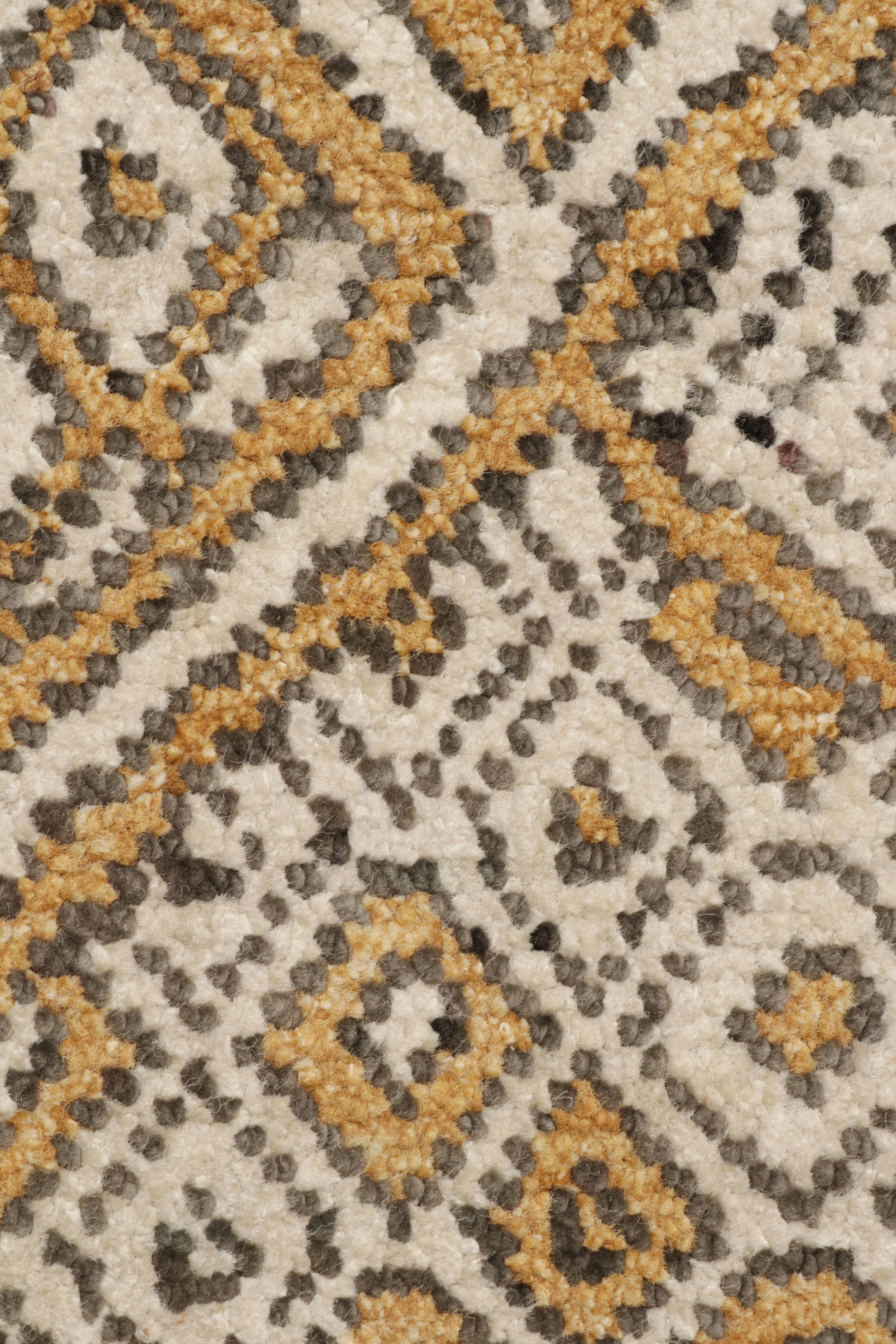 Tappeto in stile marocchino Rug & Kilim con motivi geometrici a losanghe e diamanti In condizioni Nuovo in vendita a Long Island City, NY