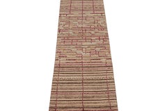 Rug & Kilim's Marokkanischer Läufer in Beige-Braun und Rosa Geometrischen Mustern