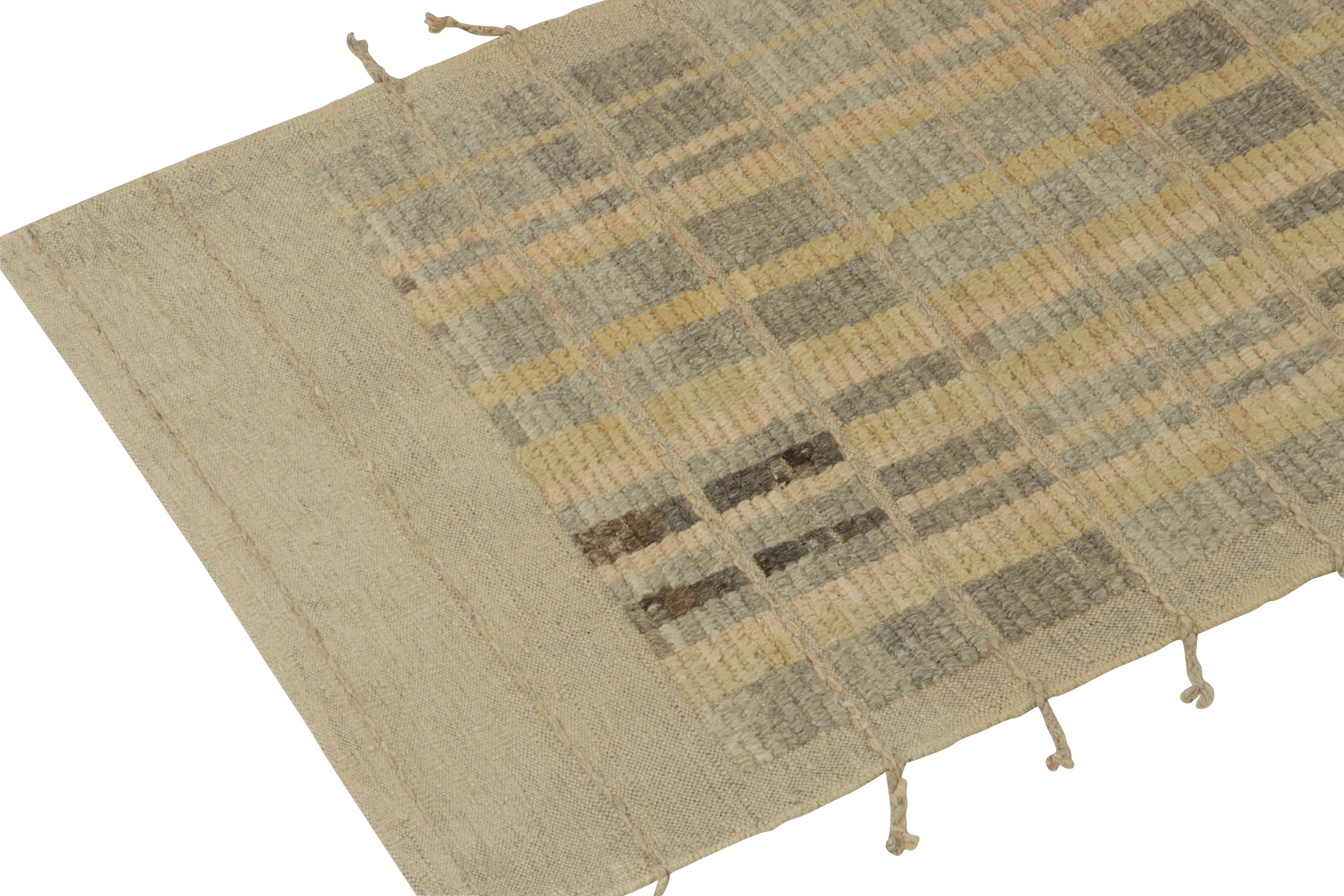 Noué à la main Tapis & Kilim's Moroccan Style Runner in Beige-Brown Geometric Pattern (tapis de course de style marocain à motif géométrique beige et brun) en vente