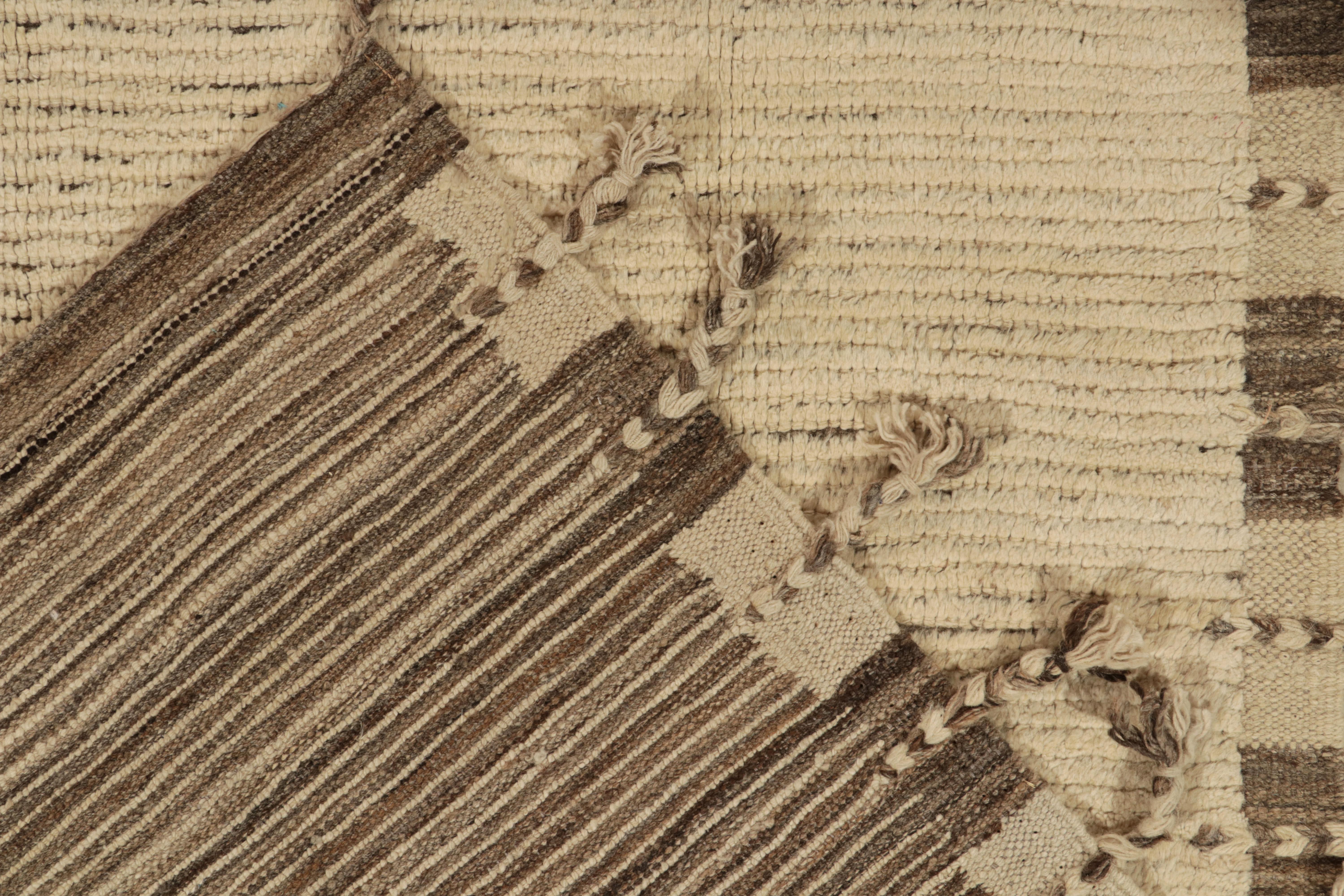 Tapis & Kilim's Moroccan Style Runner in Beige, Brown Plain Textural Pattern Neuf - En vente à Long Island City, NY
