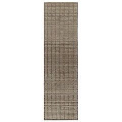 Runner in stile marocchino di Rug & Kilim con striature alte e basse marroni e grigie