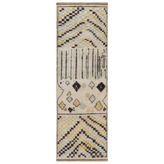 Tapis de course de style marocain de Rug & Kilim à motifs géométriques beiges et multicolores