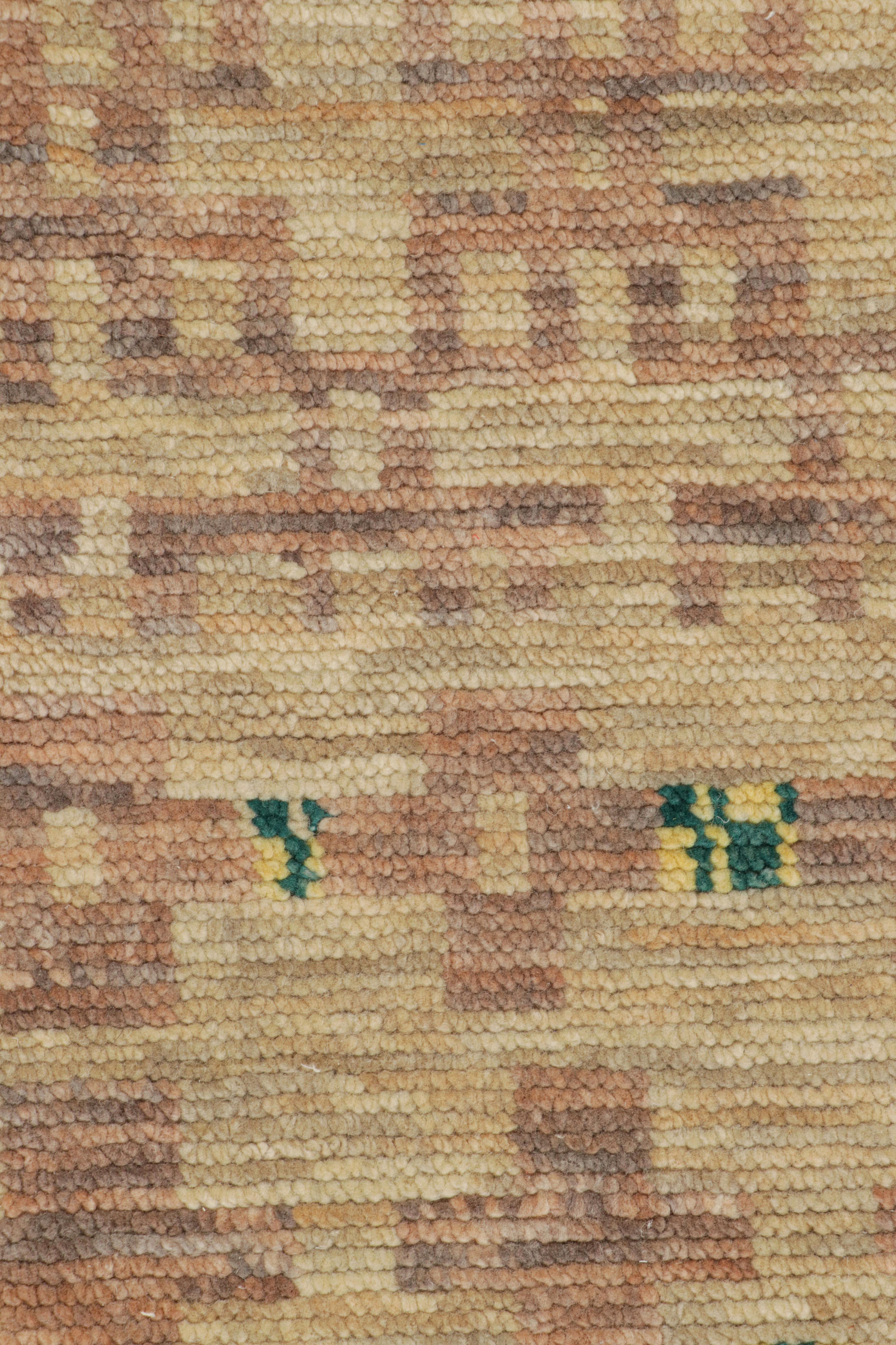 Alfombra de calle de estilo marroquí Rug & Kilim en beige con dibujo geométrico Moderno en venta