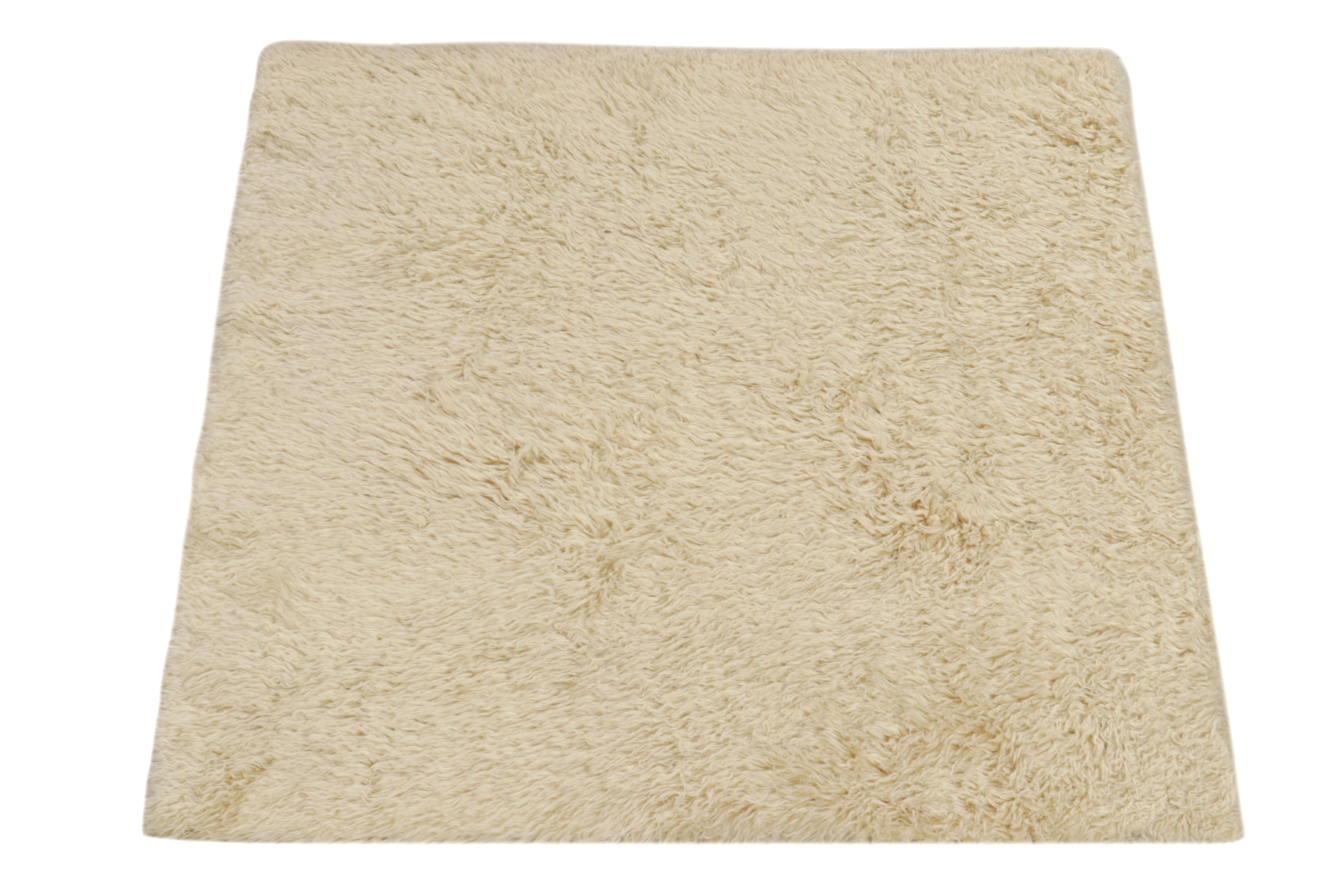 Modern Rug & Kilim’s Moroccan Style Shag Rug in Creamy High-Pile For Sale