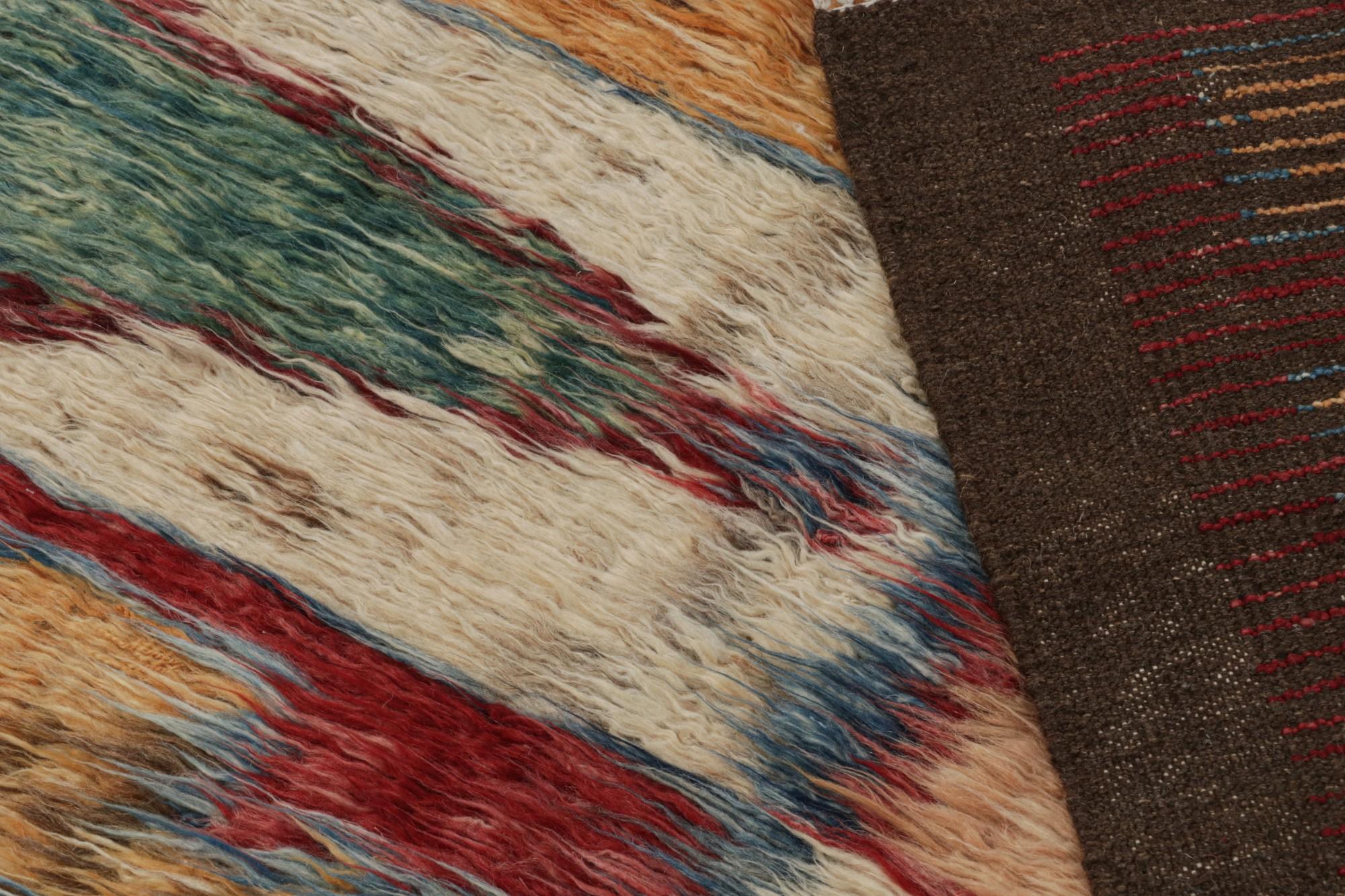XXI secolo e contemporaneo Rug & Kilim: Tappeto Shag in stile marocchino con immagini geometriche colorate in vendita