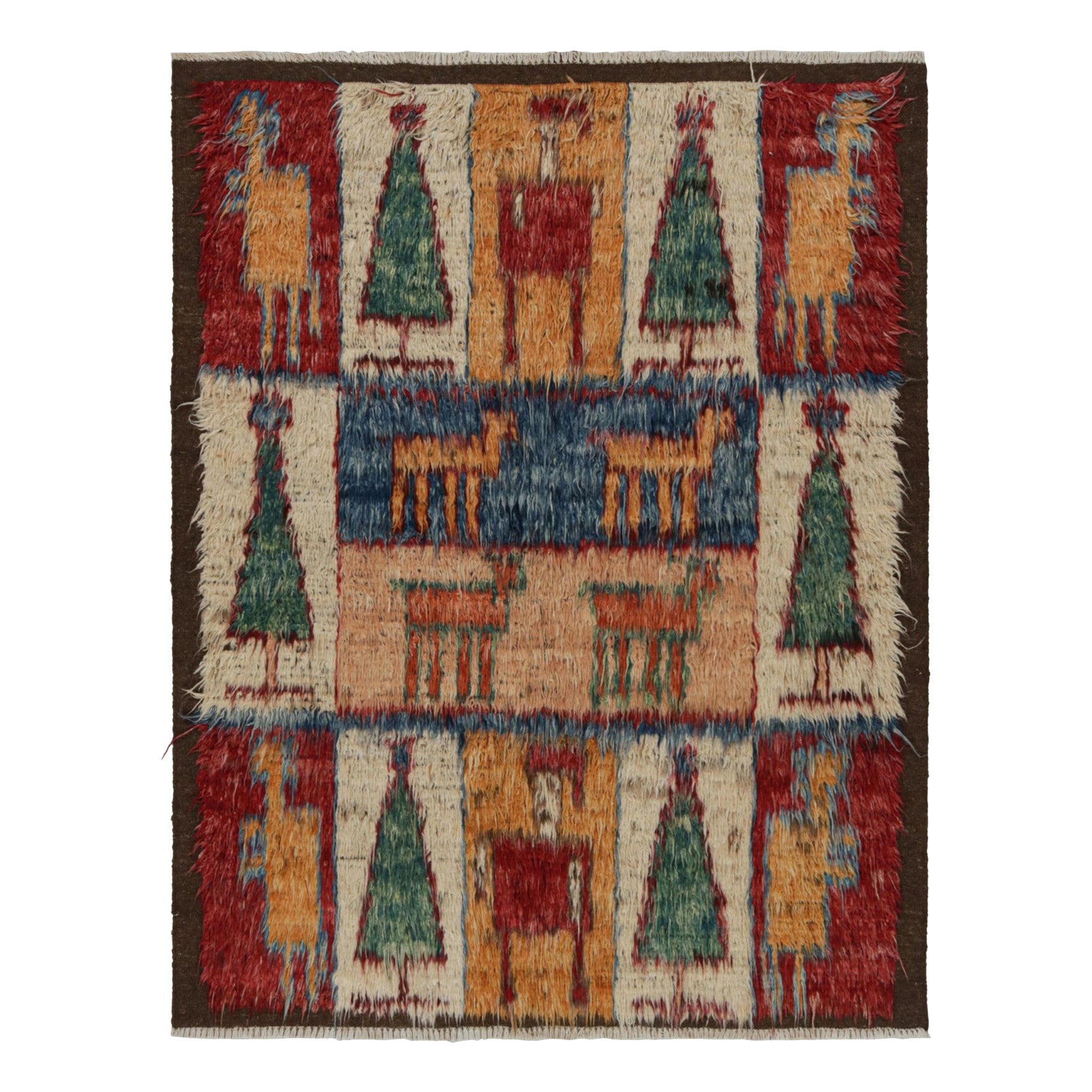 Rug & Kilim: Tappeto Shag in stile marocchino con immagini geometriche colorate in vendita