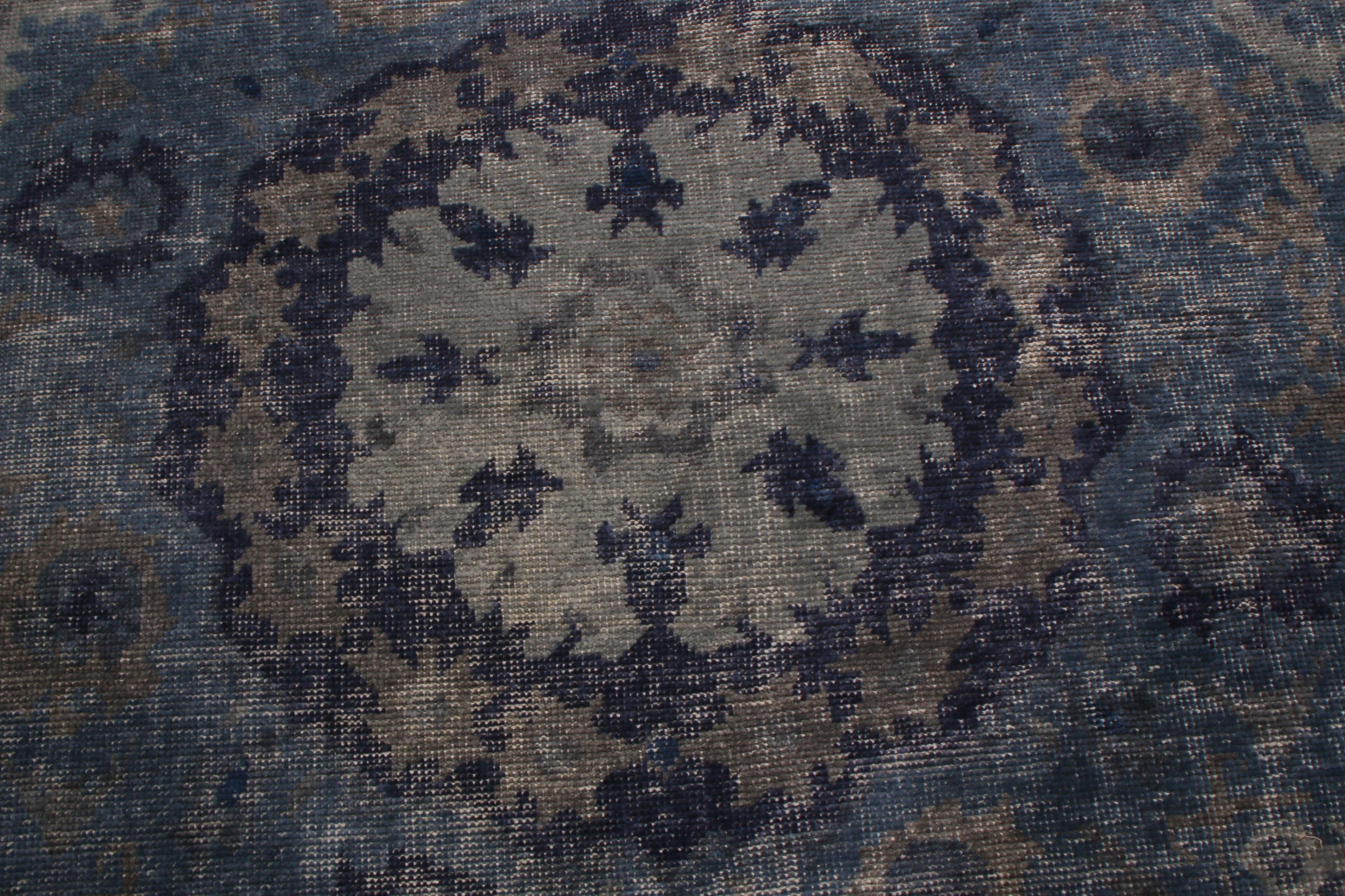 Annodato a mano Rug & Kilim - Tappeto in lana blu fumo e blu marino della collezione Homage in vendita