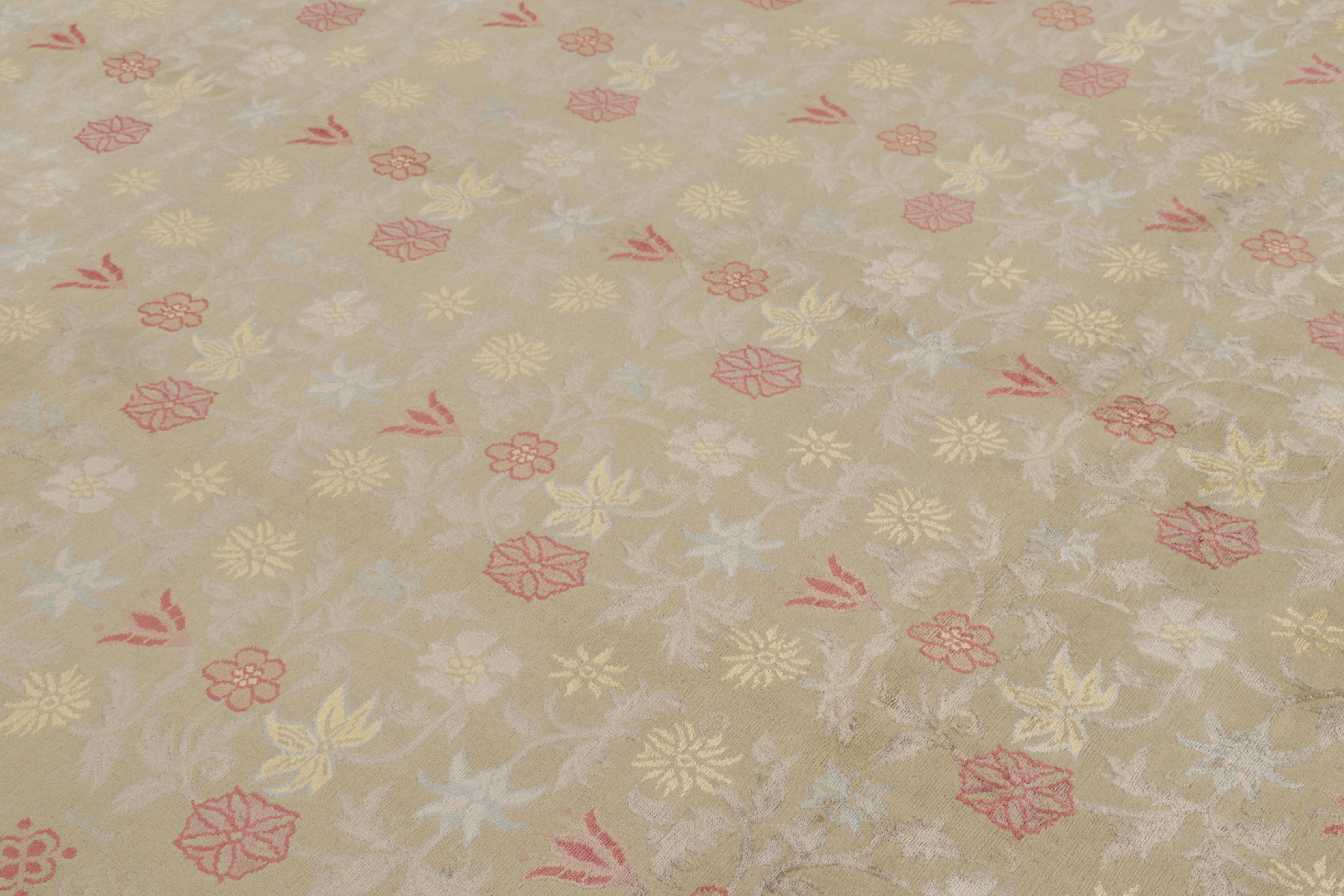 XXI secolo e contemporaneo Il nuovo tappeto Bilbao di design spagnolo transitorio in lana e seta beige e rossa di Rug & Kilim in vendita