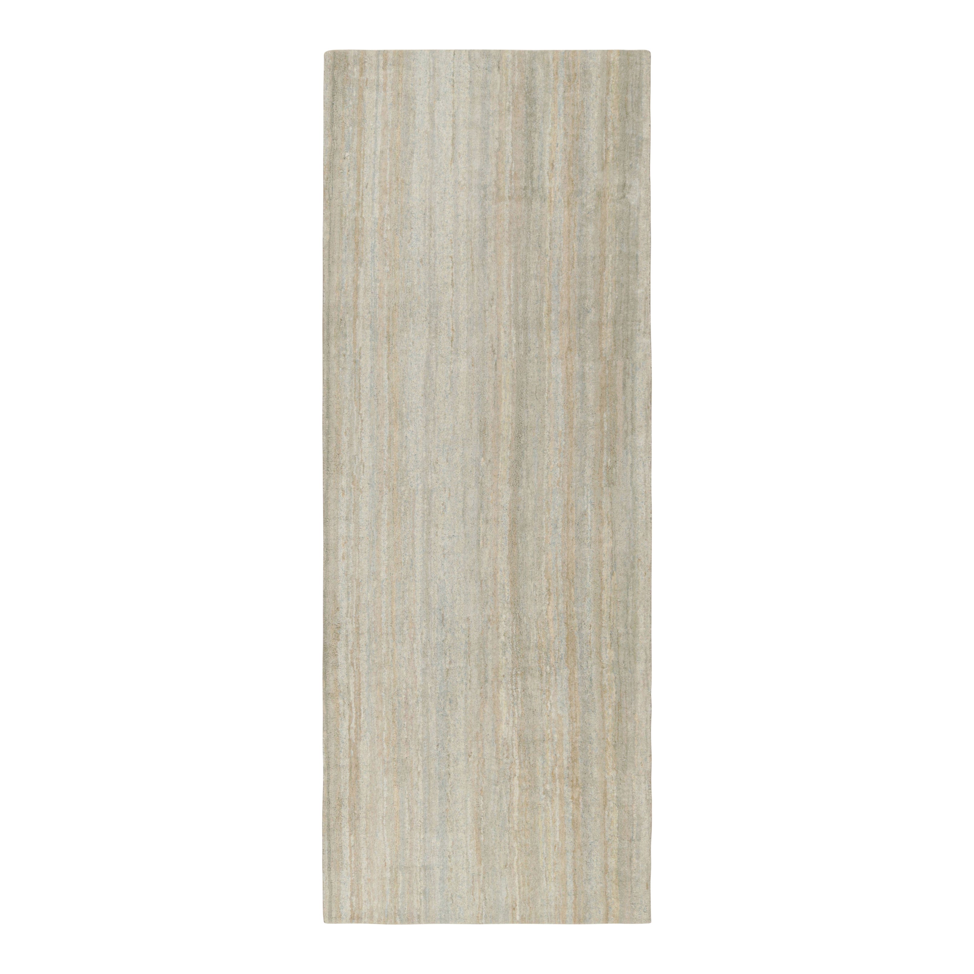 Rug & Kilim's Open Field Modern Rug Beige Gray Texture of Color Silk Runner in vendita