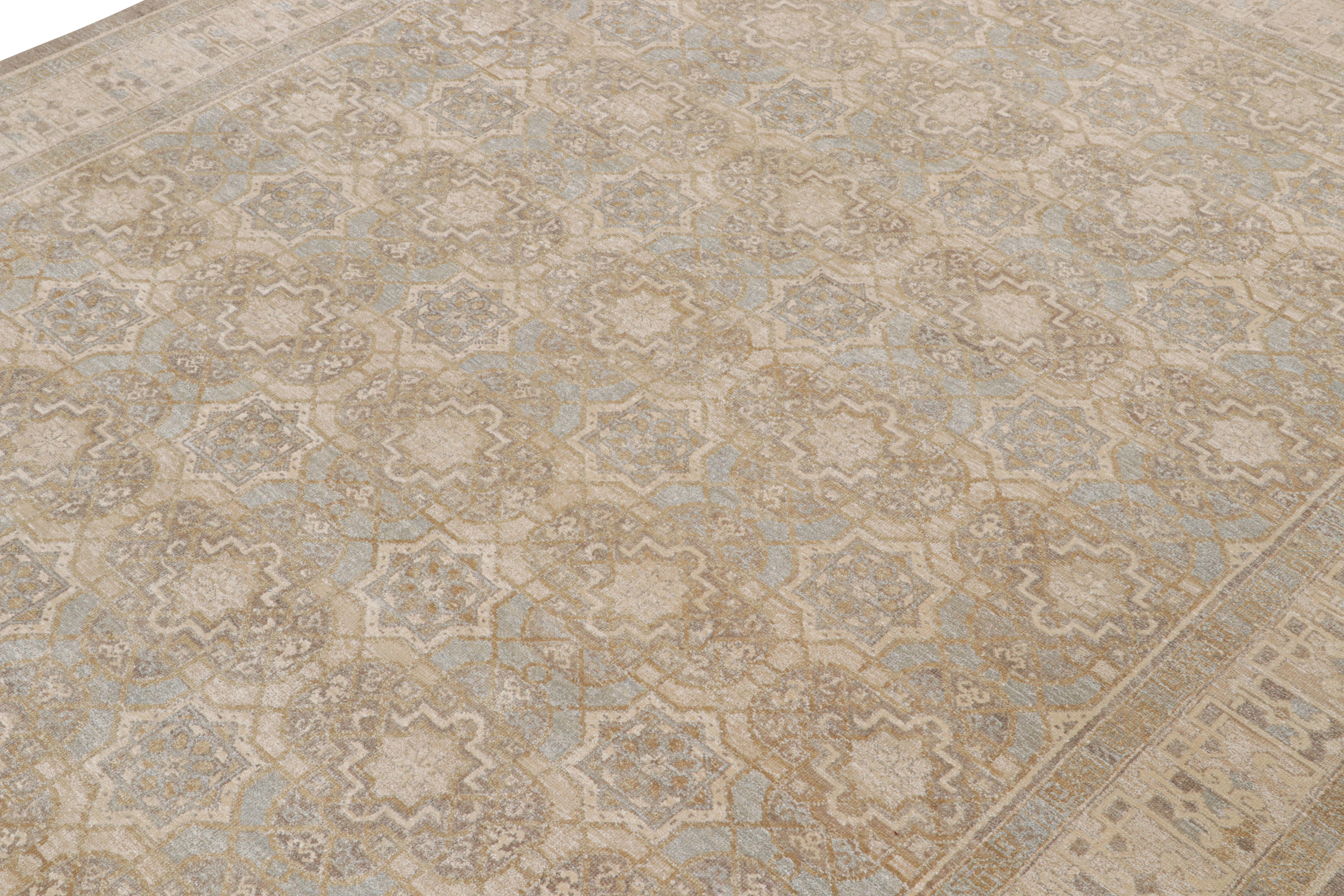 Noué à la main Rug & Kilim's Oushak Style Oversized Rug in Taupe with Floral Patterns (tapis surdimensionné de style Oushak à motifs floraux) en vente