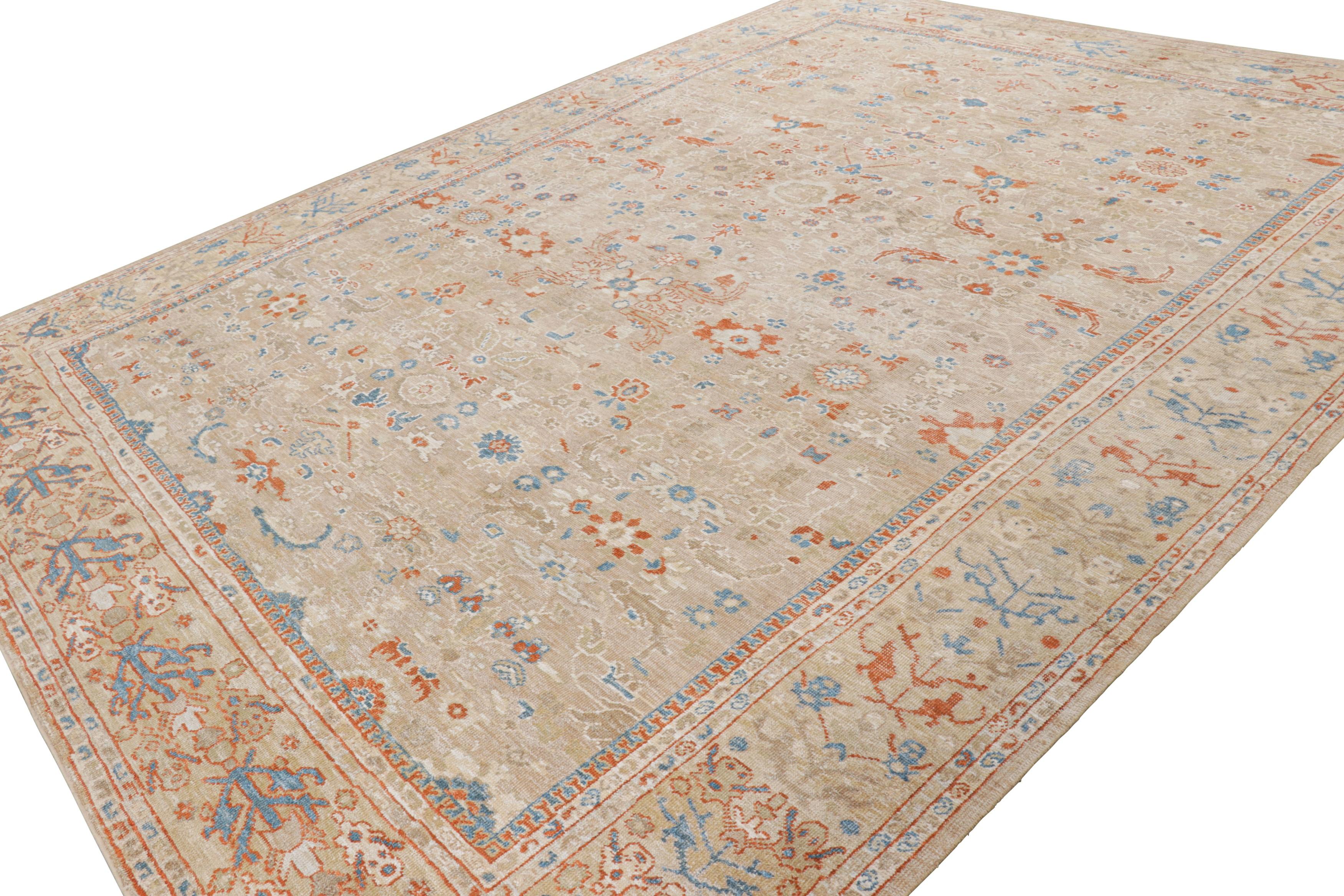 Rug & Kilim: Tappeto in stile Oushak in beige e arancione con motivi floreali In condizioni Nuovo in vendita a Long Island City, NY