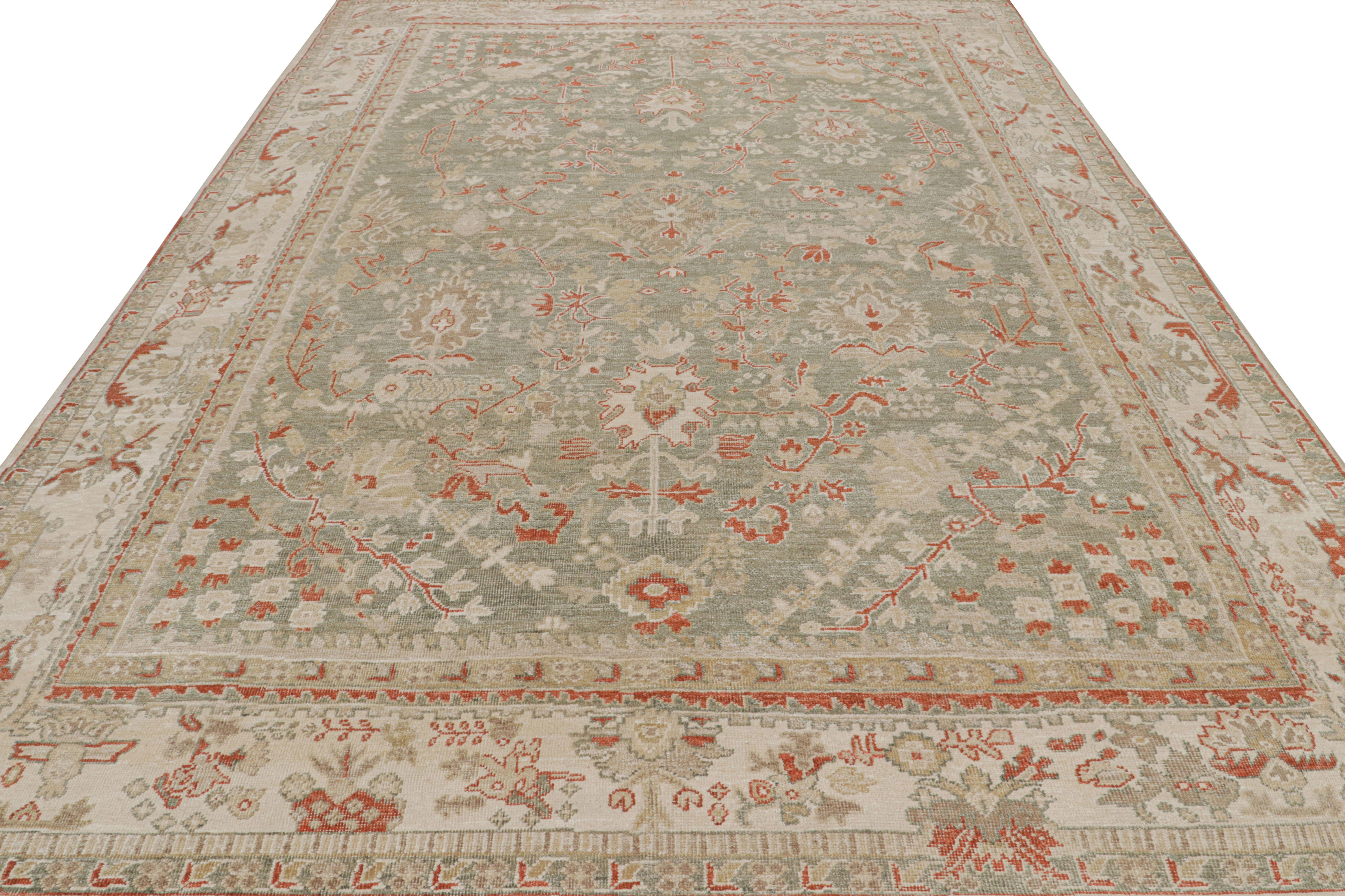 Indiano Rug & Kilim - Tappeto in stile Oushak in beige-marrone con motivi floreali verdi in vendita