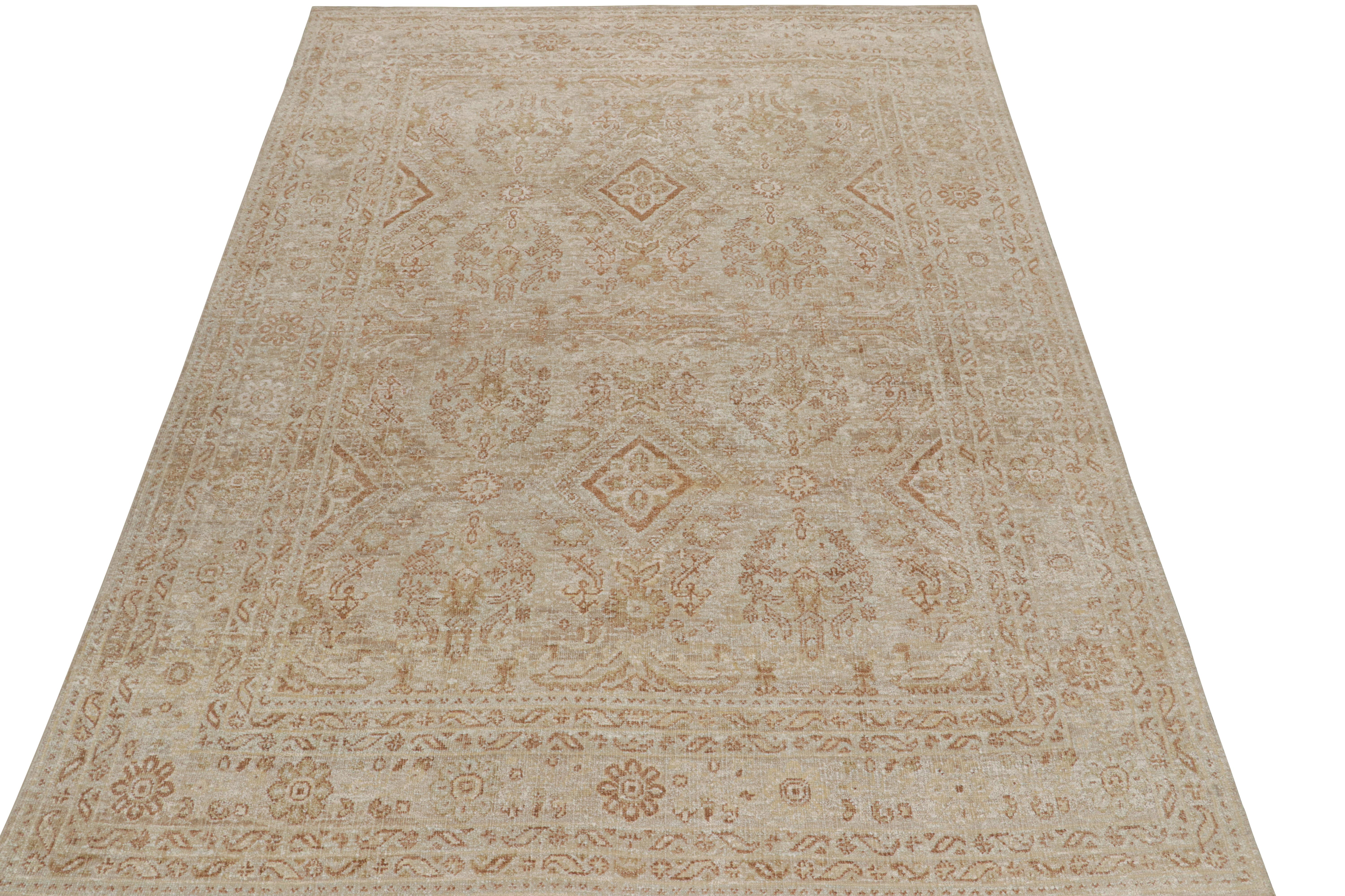 Rug & Kilim’s Oushak Style Rug in Beige-Brown & White Geometric Patterns Indio en venta