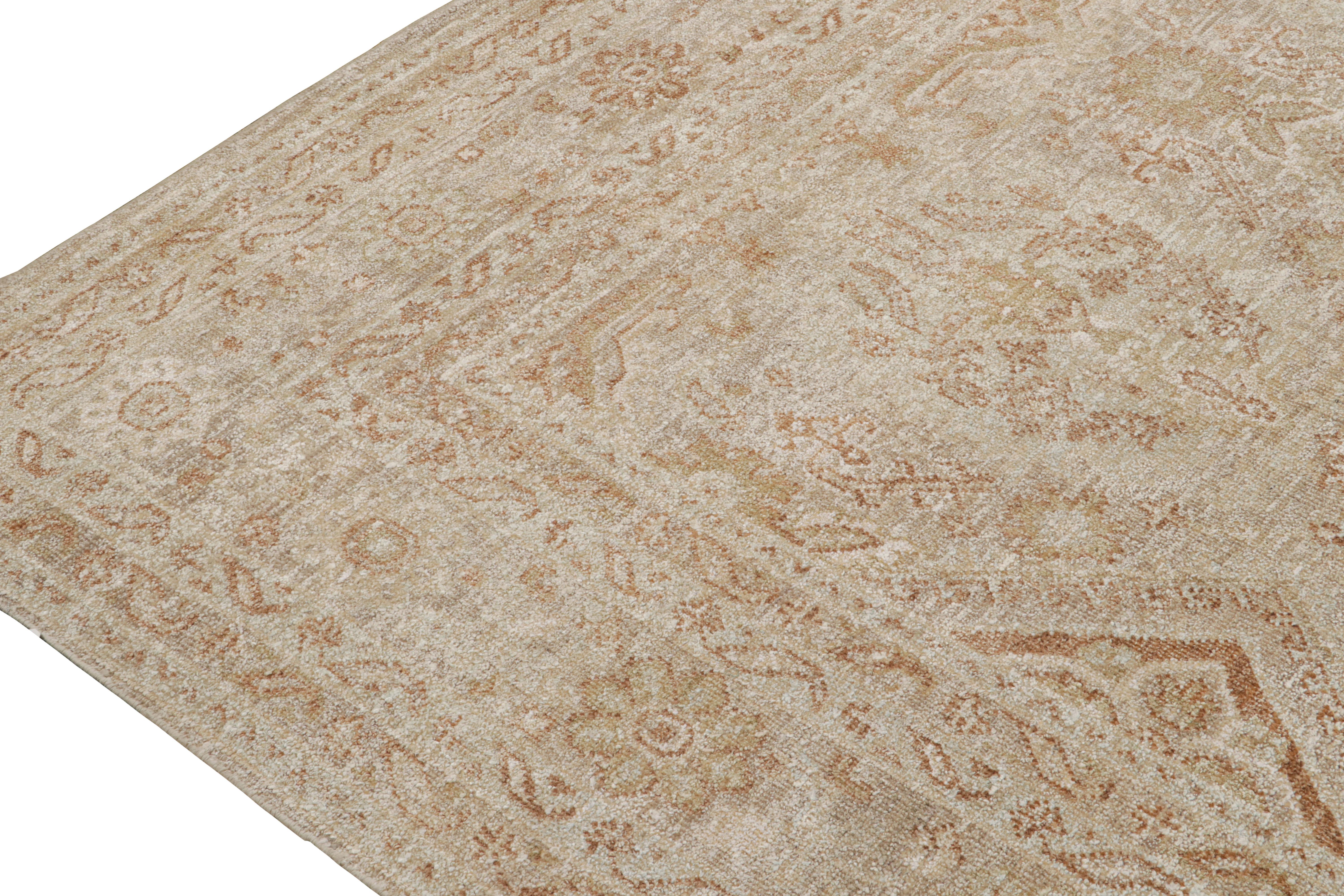 Rug & Kilim’s Oushak Style Rug in Beige-Brown & White Geometric Patterns en Nuevo estado para la venta en Long Island City, NY
