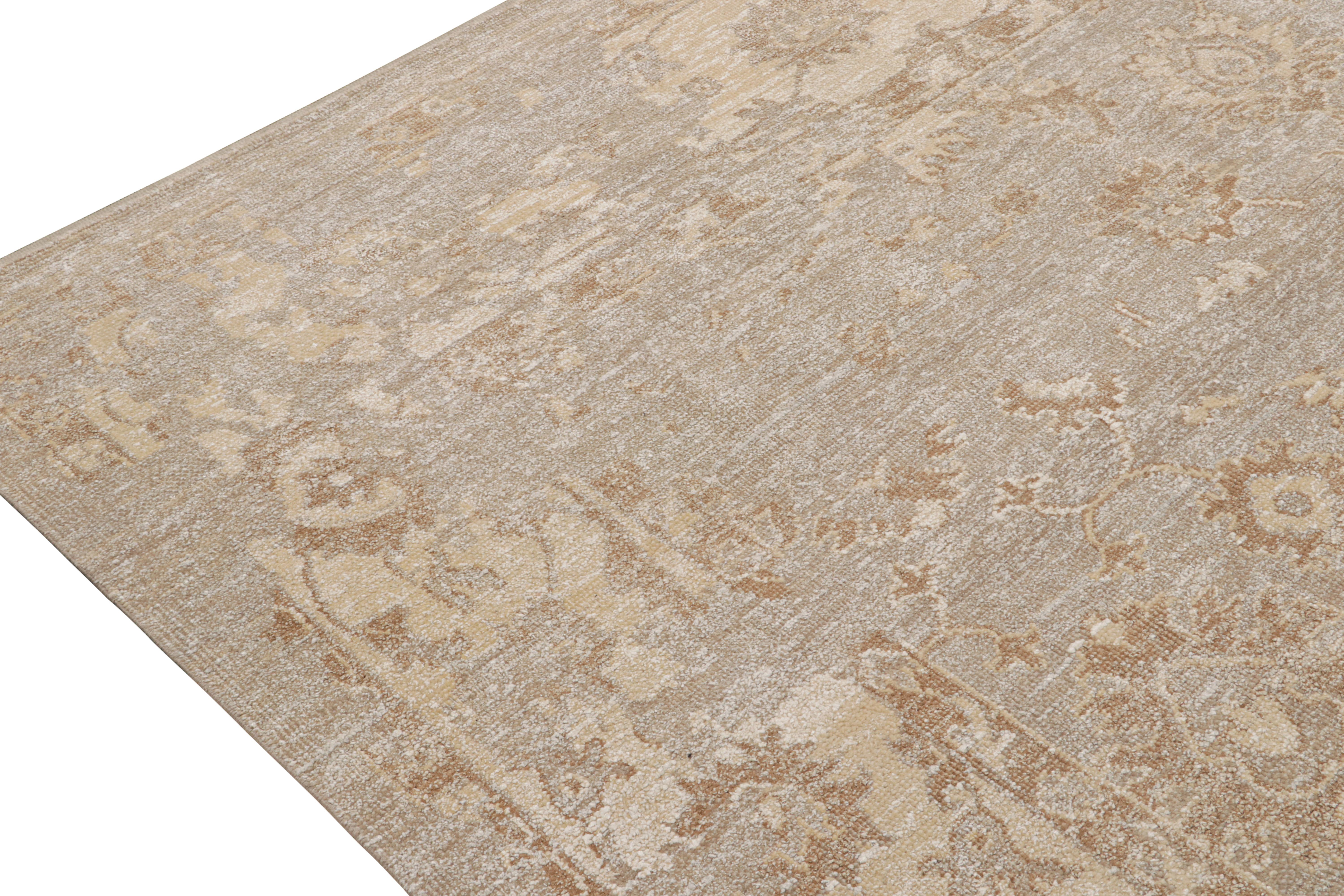 Rug & Kilim's Oushak Style Teppich in Beige-Braun & Weiß Geometrisch gemustert im Zustand „Neu“ im Angebot in Long Island City, NY