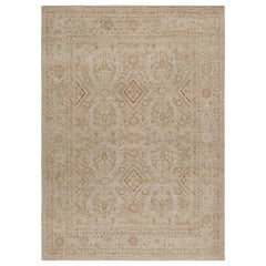 Tappeto in stile Oushak di Rug & Kilim con motivi geometrici beige-marrone e bianchi