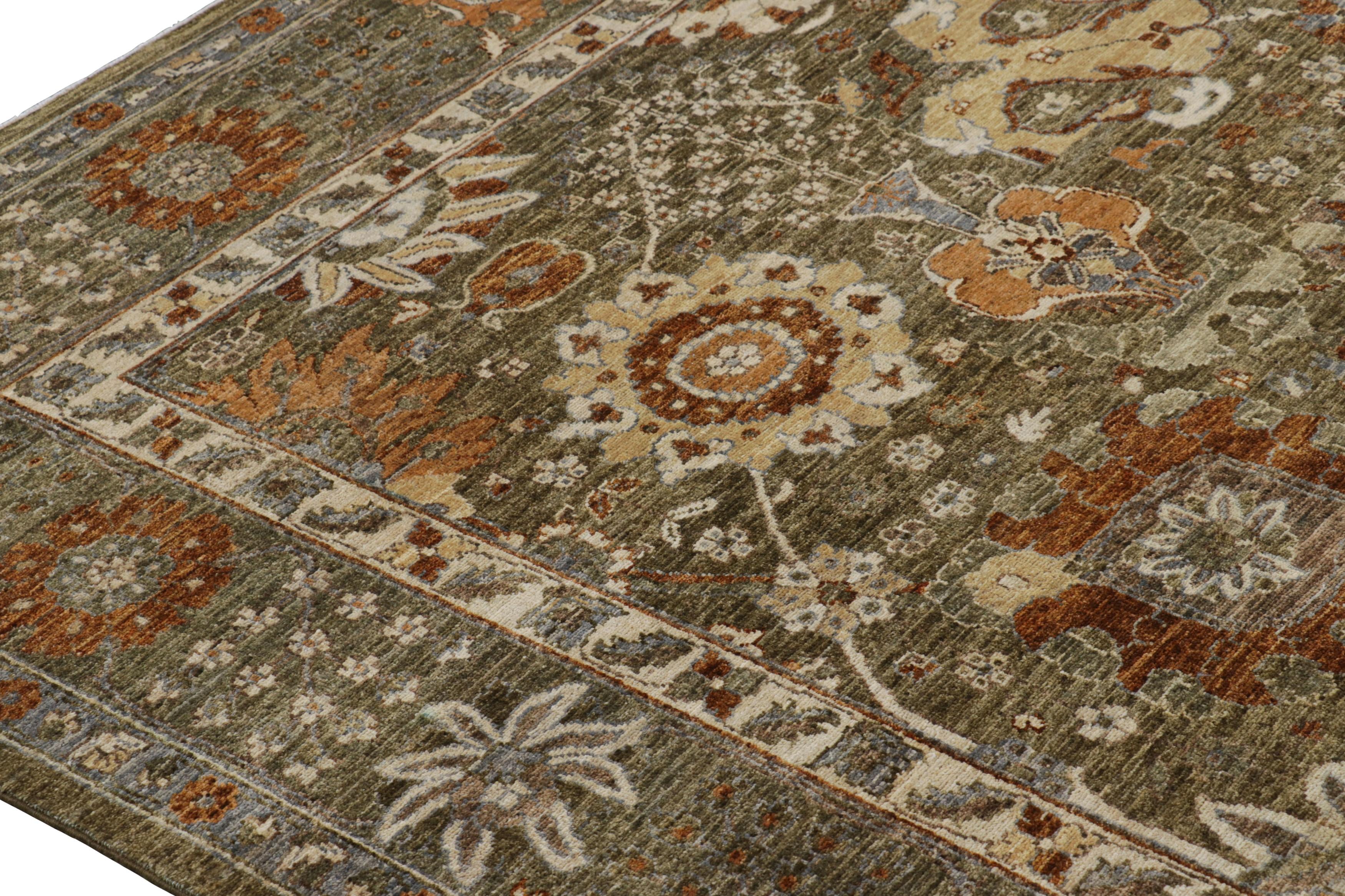 Pakistano Rug & Kilim’s Oushak Style Rug in Beige-Brown with Floral Patterns in vendita