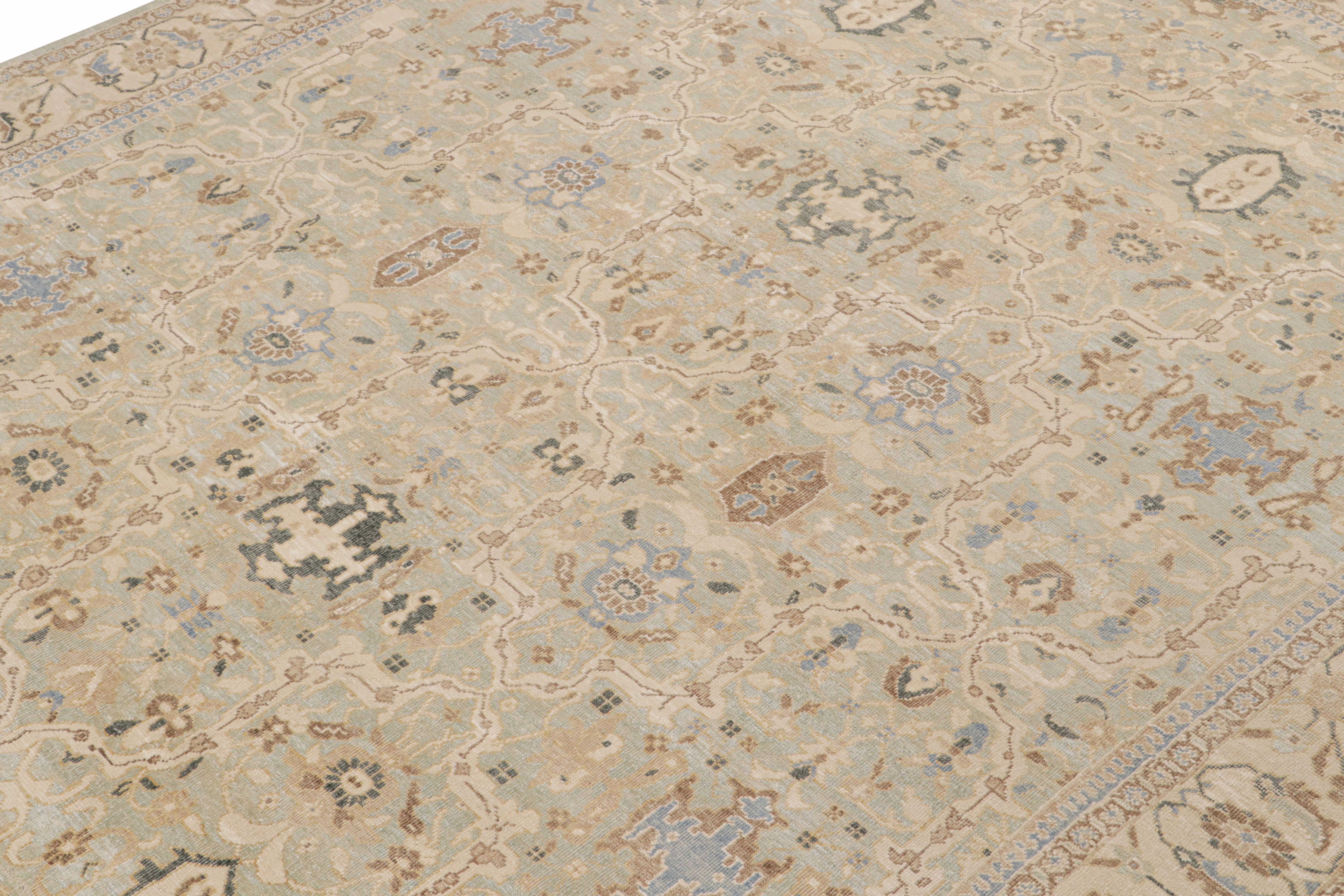 Annodato a mano Rug & Kilim: Tappeto in stile Oushak con motivi floreali blu e beige-marrone in vendita