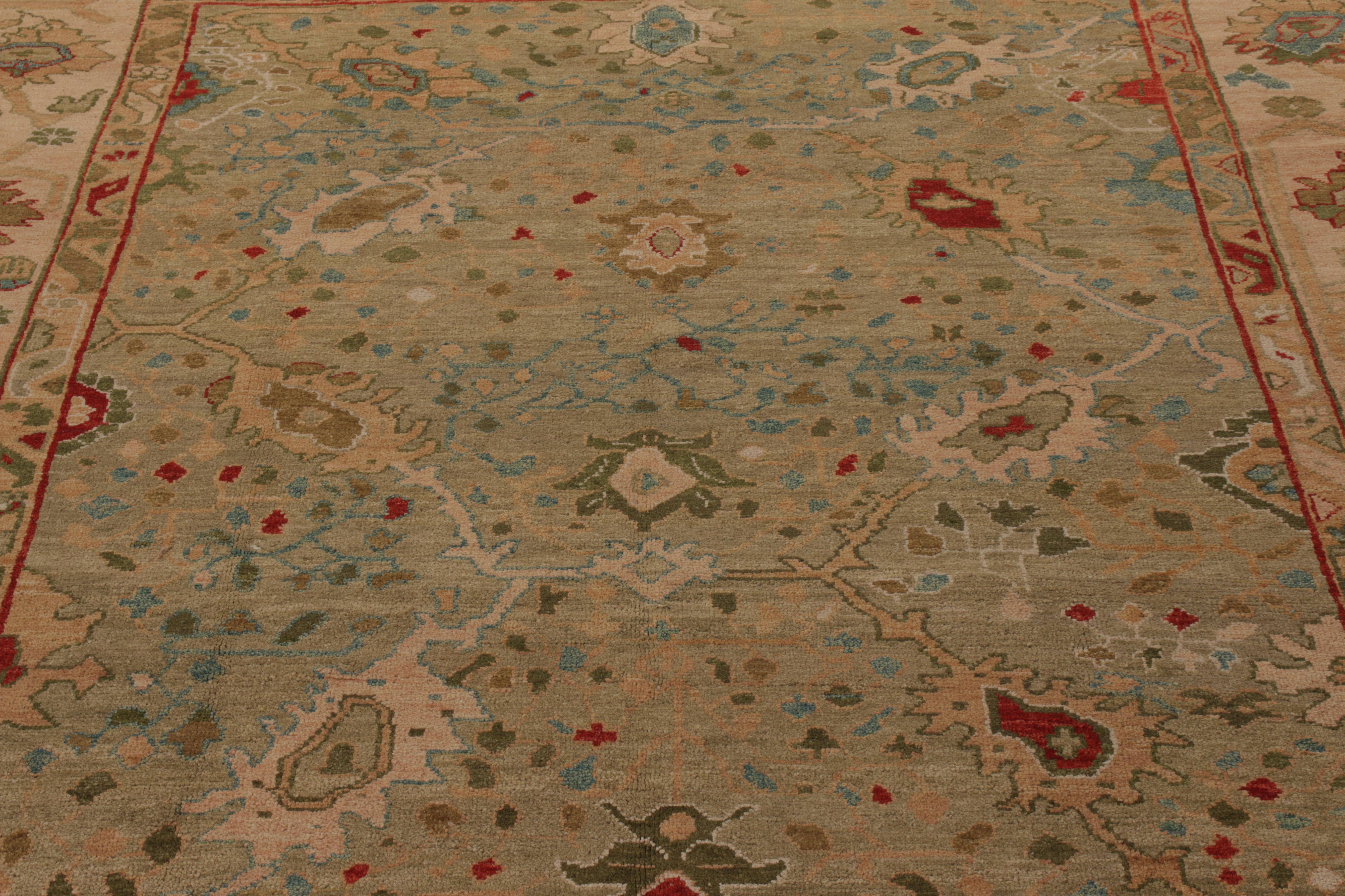 Un tappeto turco vintage 9×10 in stile Oushak della collezione Modern Classics di Rug & Kilim.

Annodato a mano in lana, il tappeto è un disegno impeccabile tratto dalle opere di George Ravmamovich e ispirato agli stili transitori dei tappeti