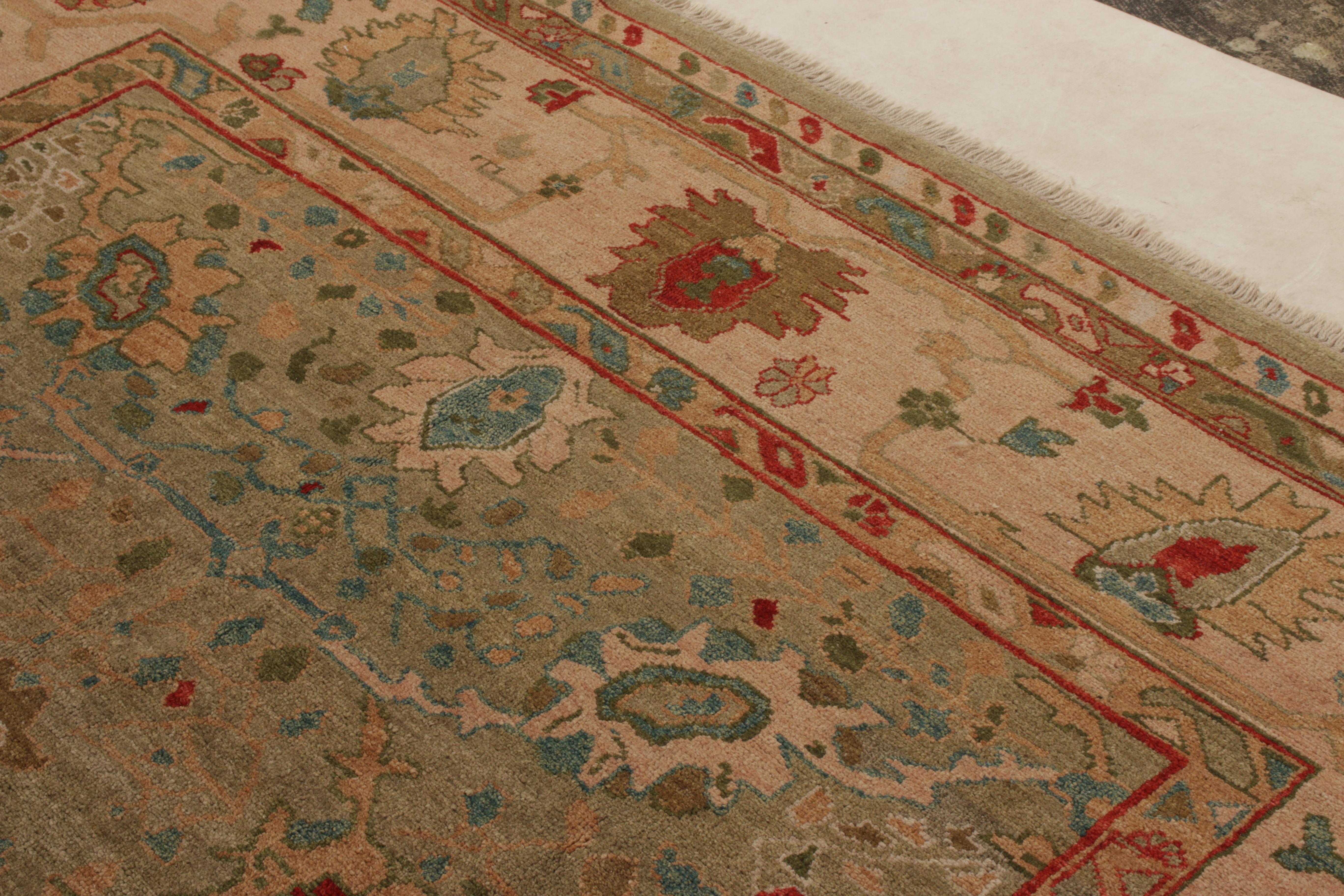Annodato a mano Tappeto in stile Oushak di Rug & Kilim con motivi floreali blu, rossi e beige-marrone in vendita