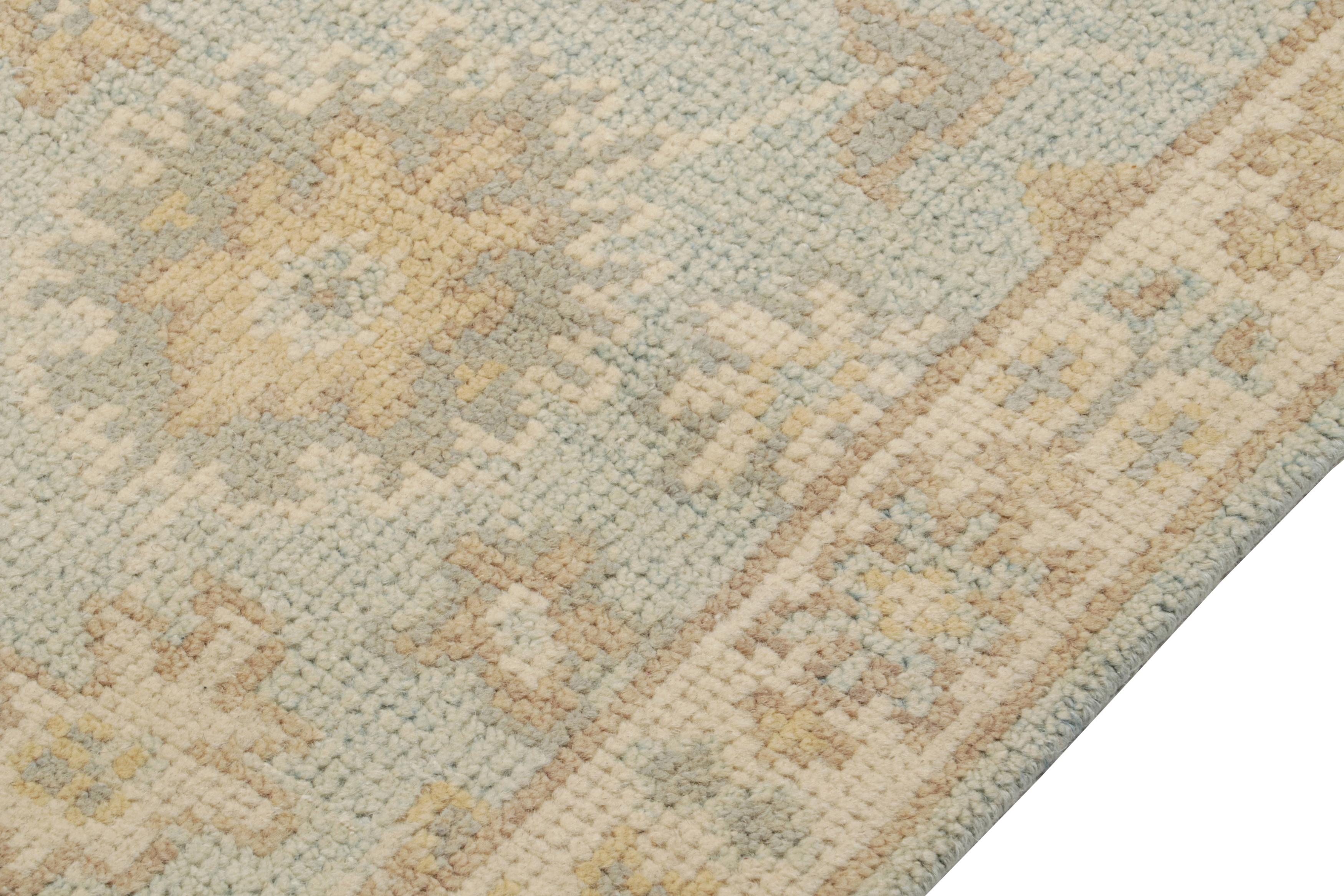 Alfombra estilo Oushak de Rug & Kilim en azul con motivos florales beige-marrón Siglo XXI y contemporáneo en venta