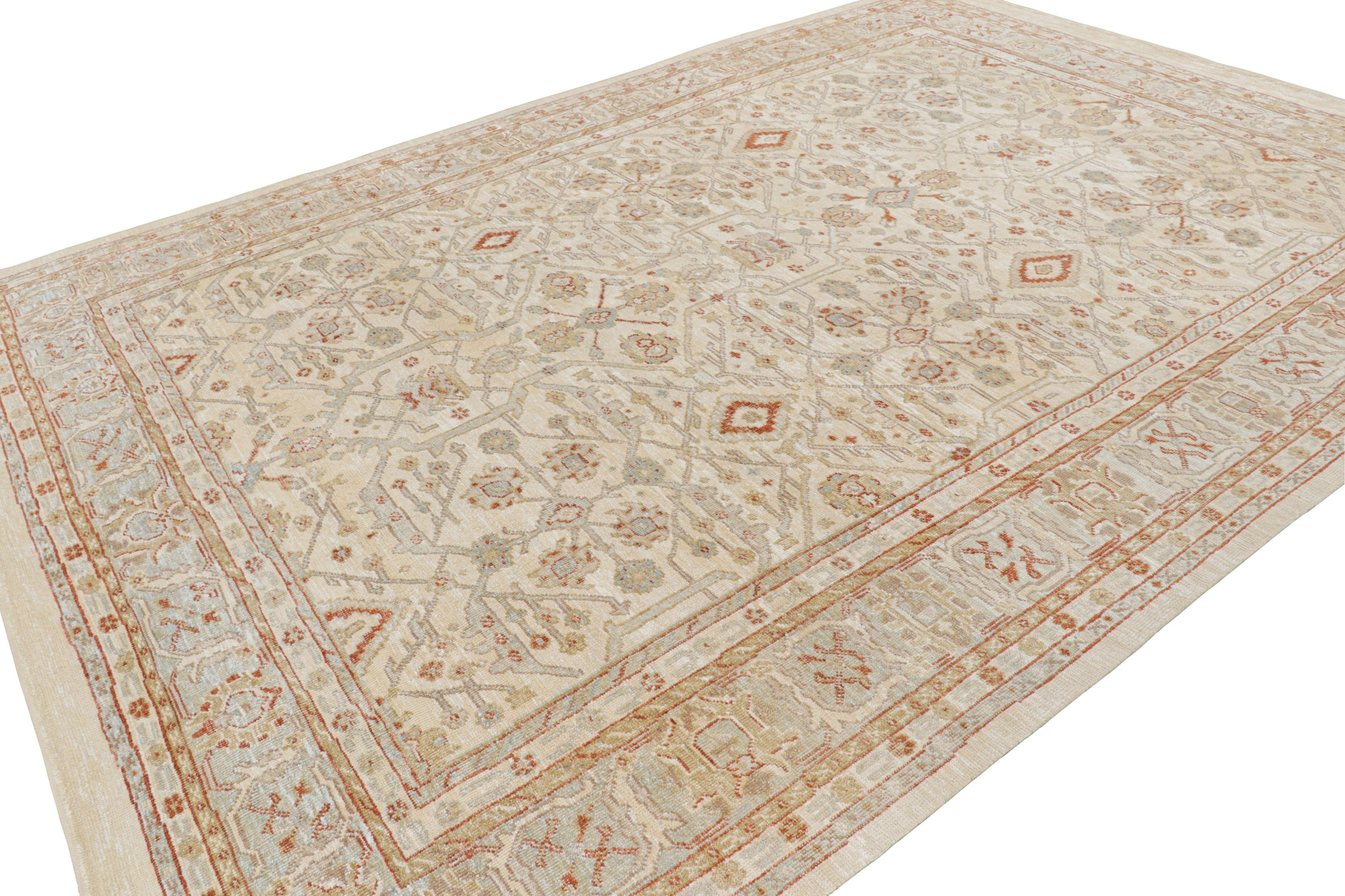 Rug & Kilim: Tappeto in stile Oushak color crema e beige-marrone con motivi floreali In condizioni Nuovo in vendita a Long Island City, NY