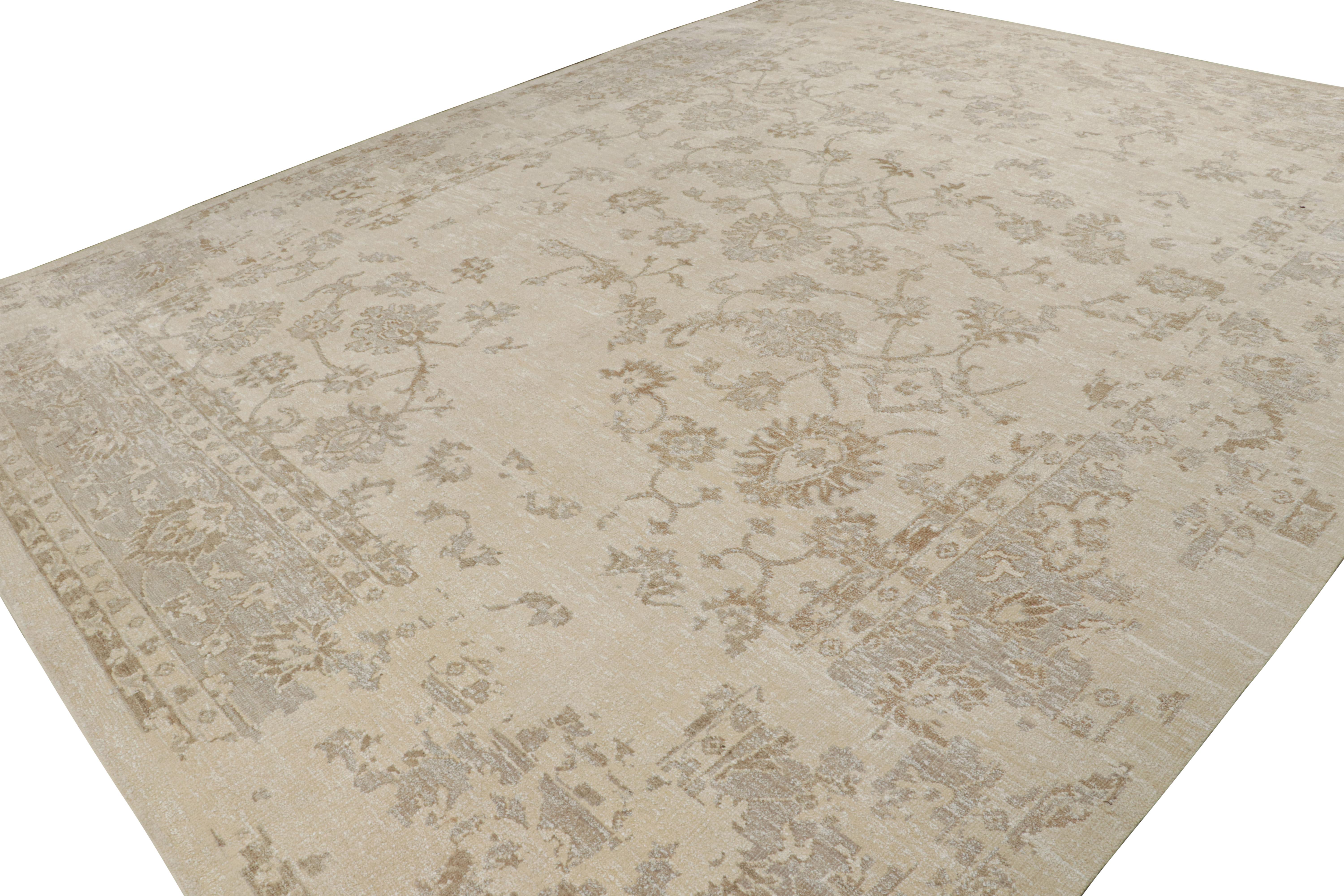 Dieser Teppich im Format 12x15 ist von antiken Oushak-Teppichen inspiriert - aus einer neuen Modern Classics Collection'S von Rug & Kilim. Er ist aus Seide handgeknüpft und hat ein florales Muster in Grau und Braun.

Über das Design:

Diese neue