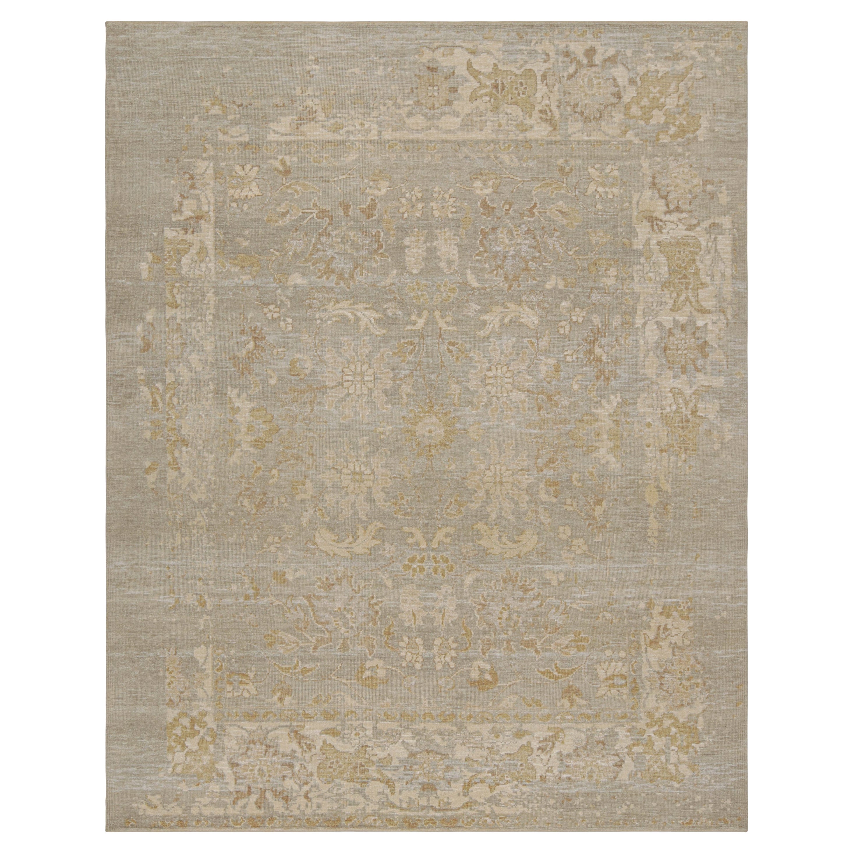 Tapis Oushak de Rug & Kilim à motifs floraux gris, beige et or