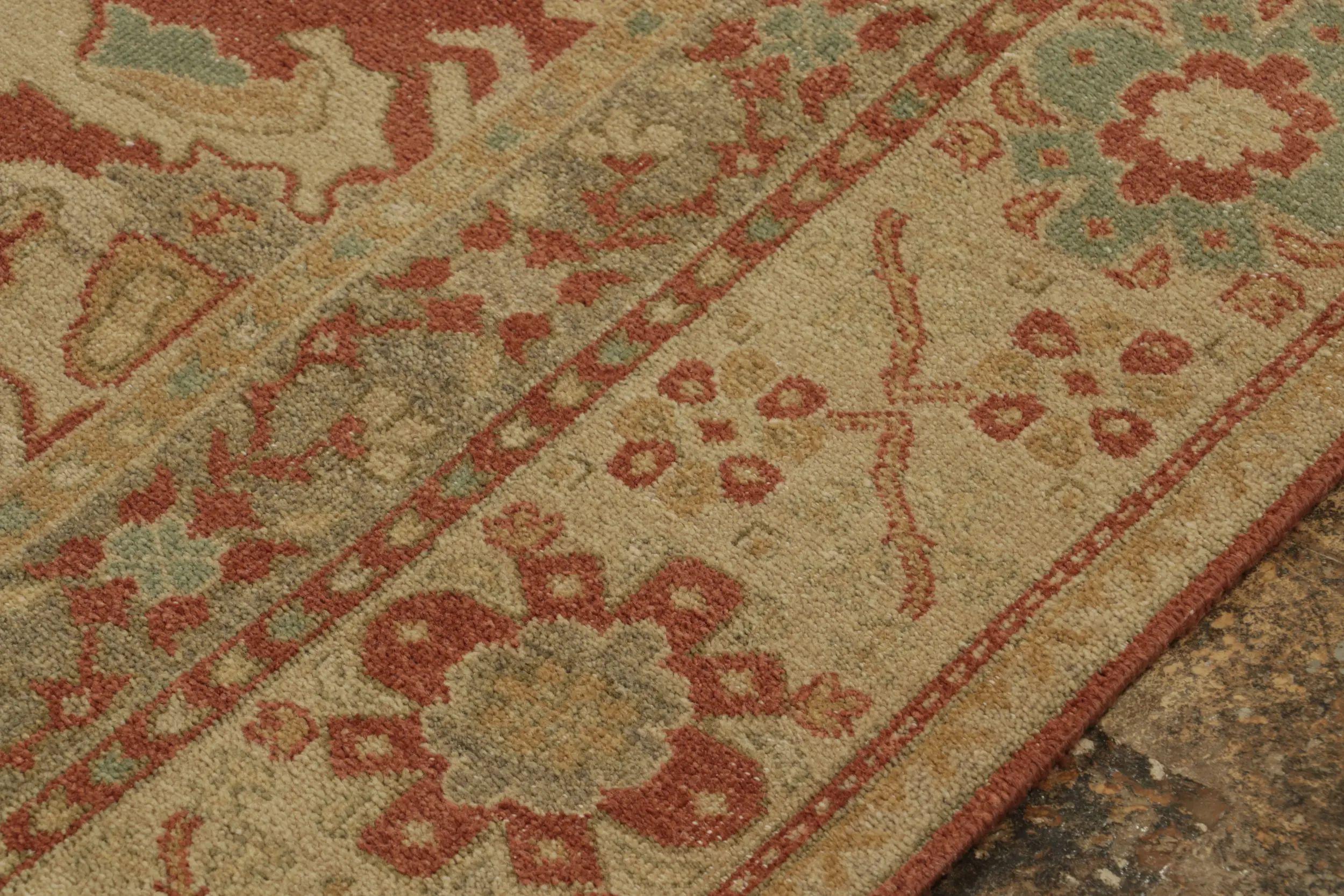 Laine Tapis de style Oushak de Rug & Kilim au motif floral rouge, beige et gris-bleu en vente