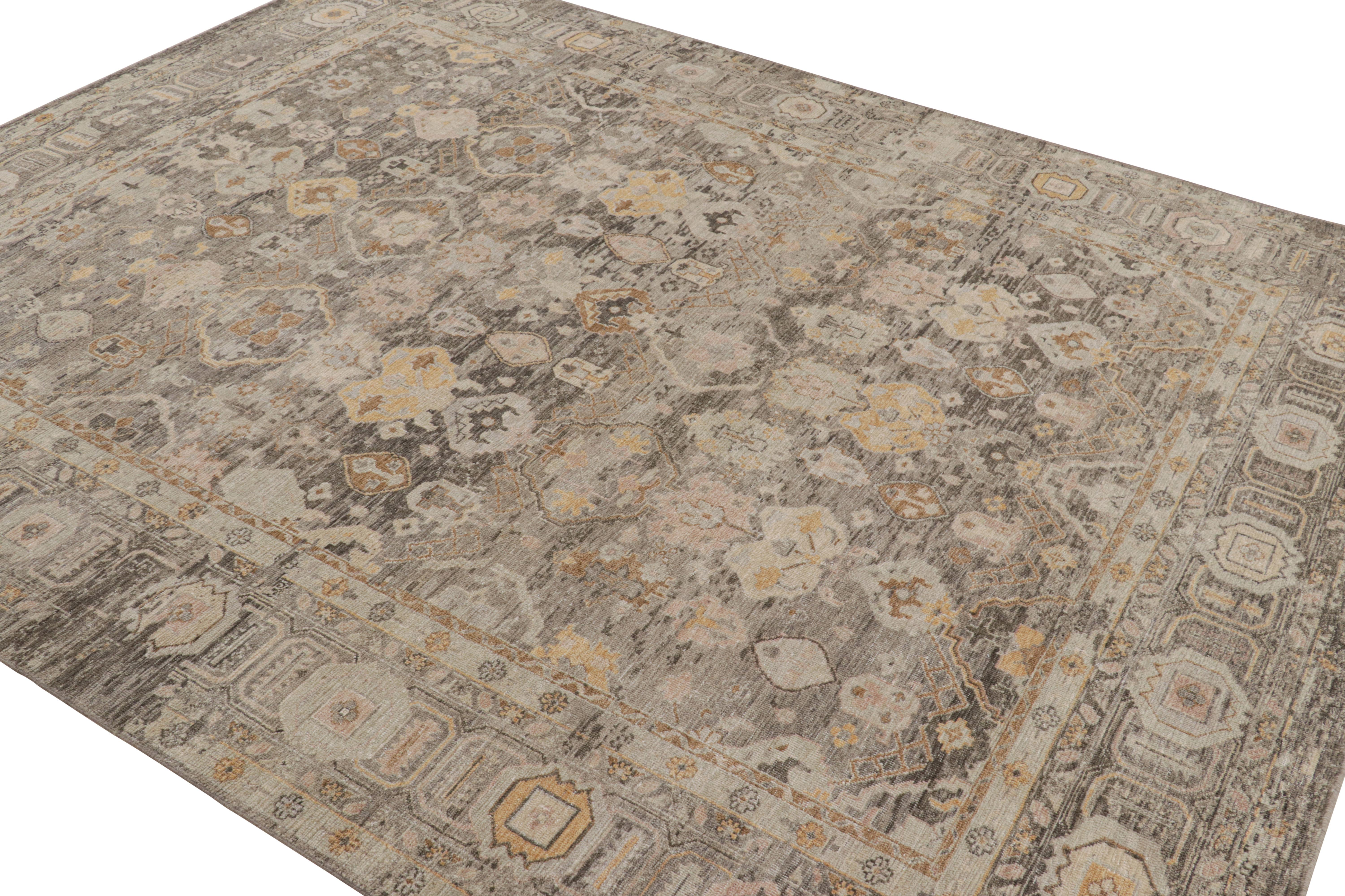 Indiano Rug & Kilim’s Oushak Style Rug in Silver-Gray with Geometric-Floral Patterns in vendita