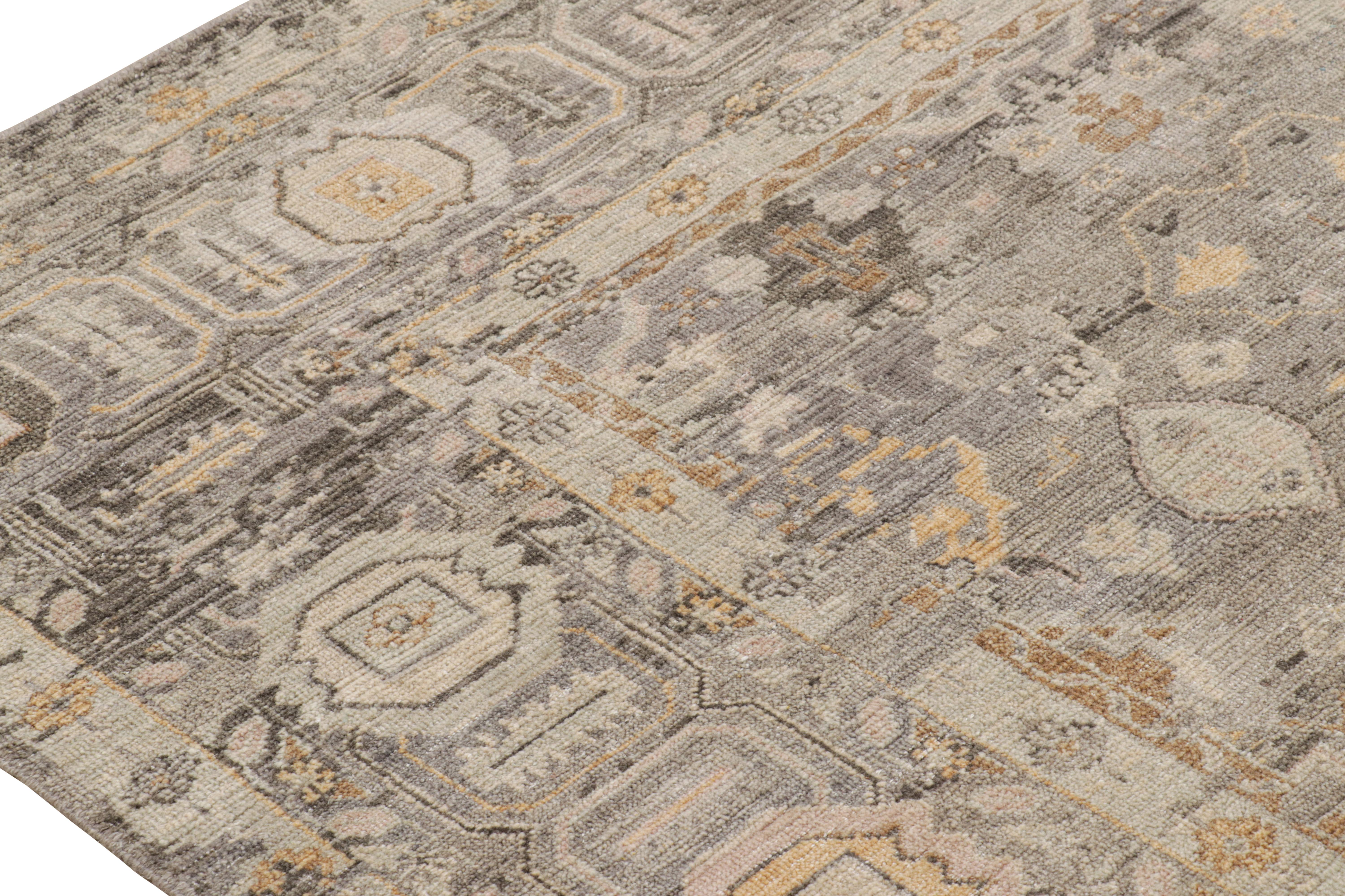 Rug & Kilim’s Oushak Style Rug in Silver-Gray with Geometric-Floral Patterns In condizioni Nuovo in vendita a Long Island City, NY