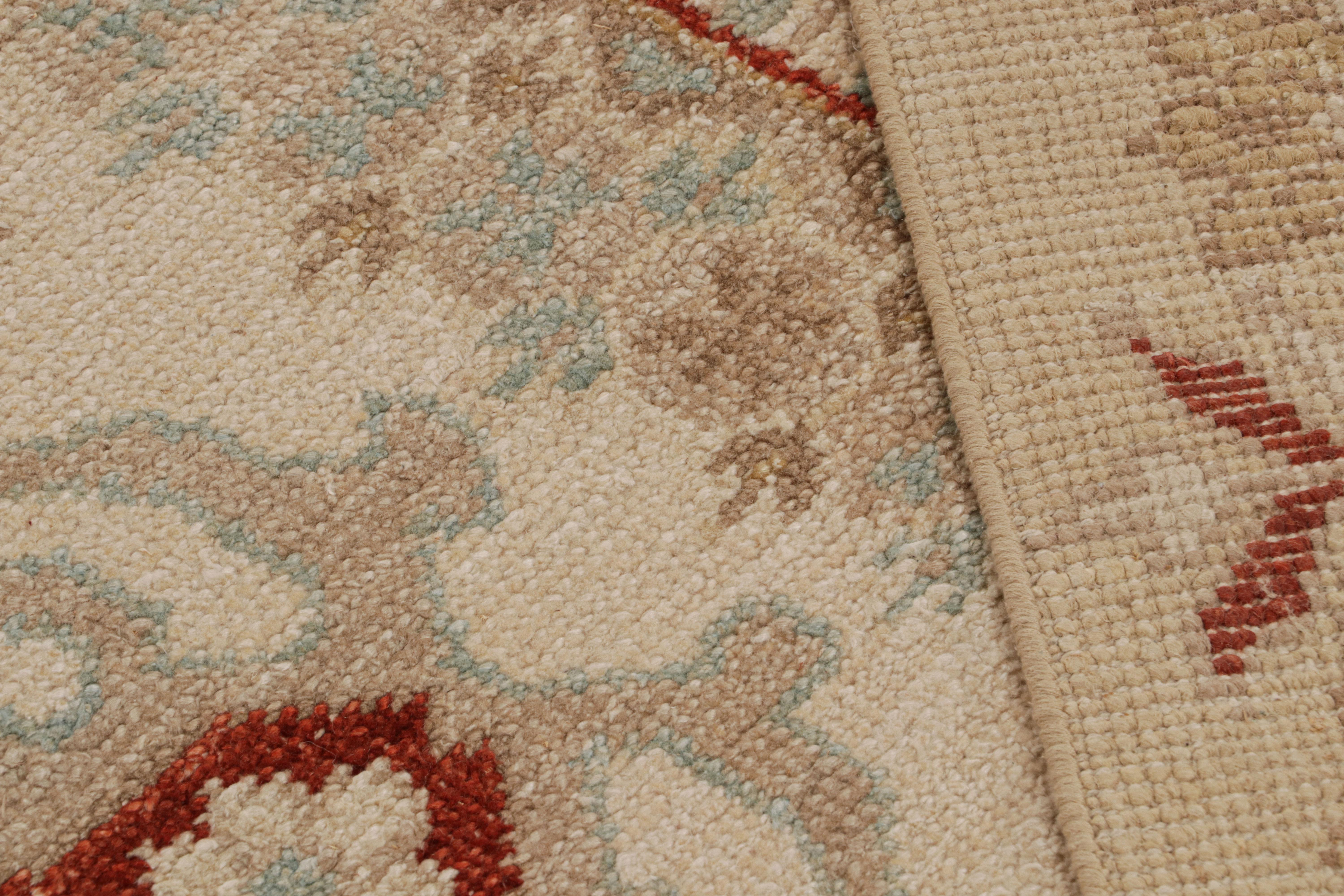 Laine Rug & Kilim's Oushak Style Rug in Sky Blue With All Over Floral Patterns (tapis de style Oushak en bleu ciel avec motifs floraux) en vente