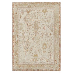 Rug
Kilim - Tappeto in stile Oushak in bianco con motivi floreali dorati
