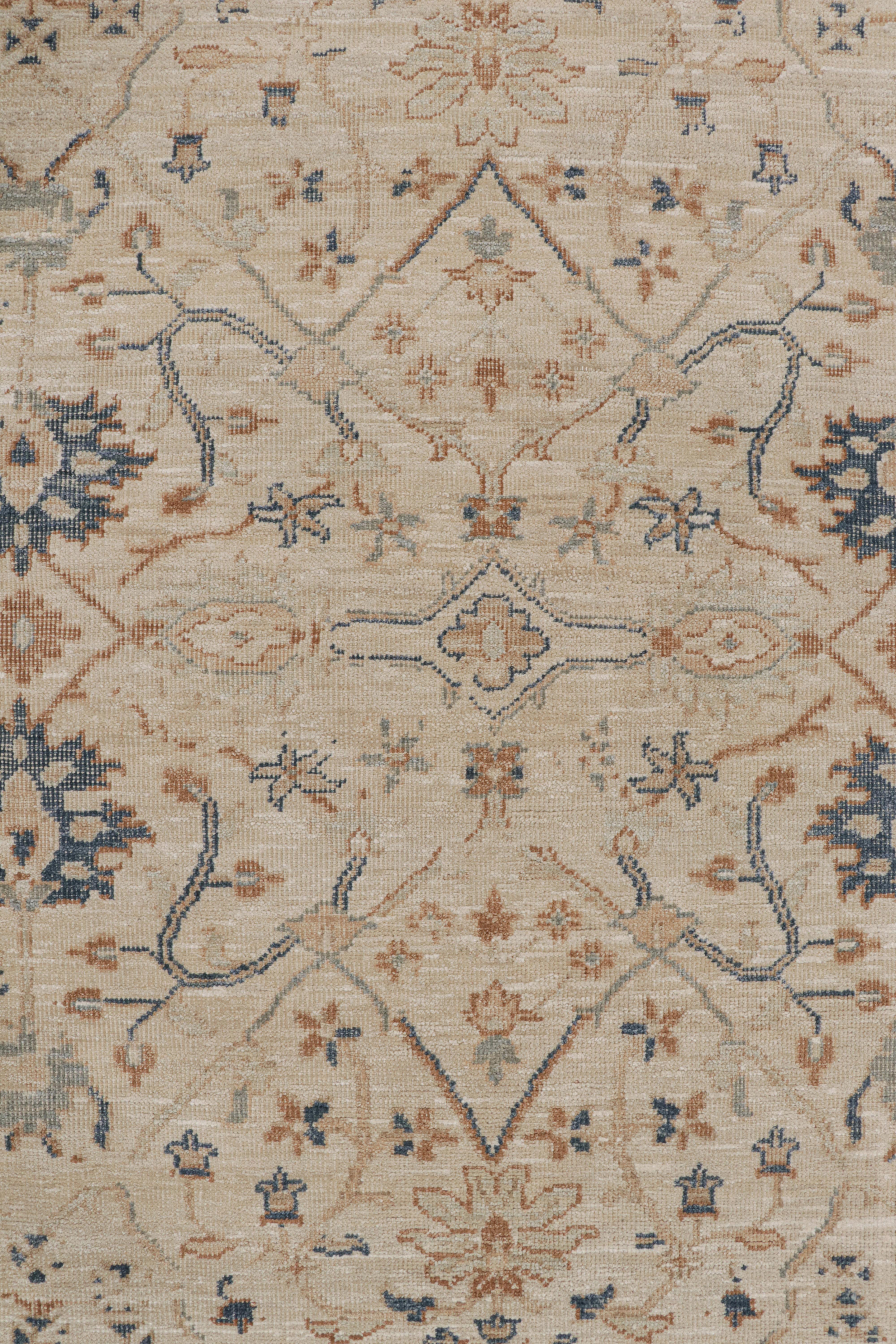 XXIe siècle et contemporain Tapis Oushak de Rug & Kilim à motifs floraux beige, rouille et bleu marine en vente