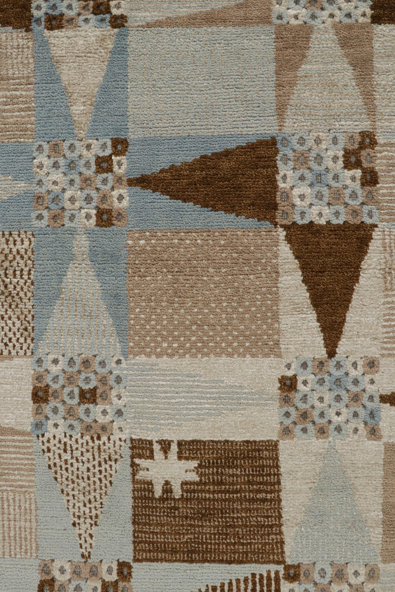 Rug & Kilim’s Oushak Style Rug with Geometric Patterns in Brown and Rust Tones In New Condition For Sale In Long Island City, NY