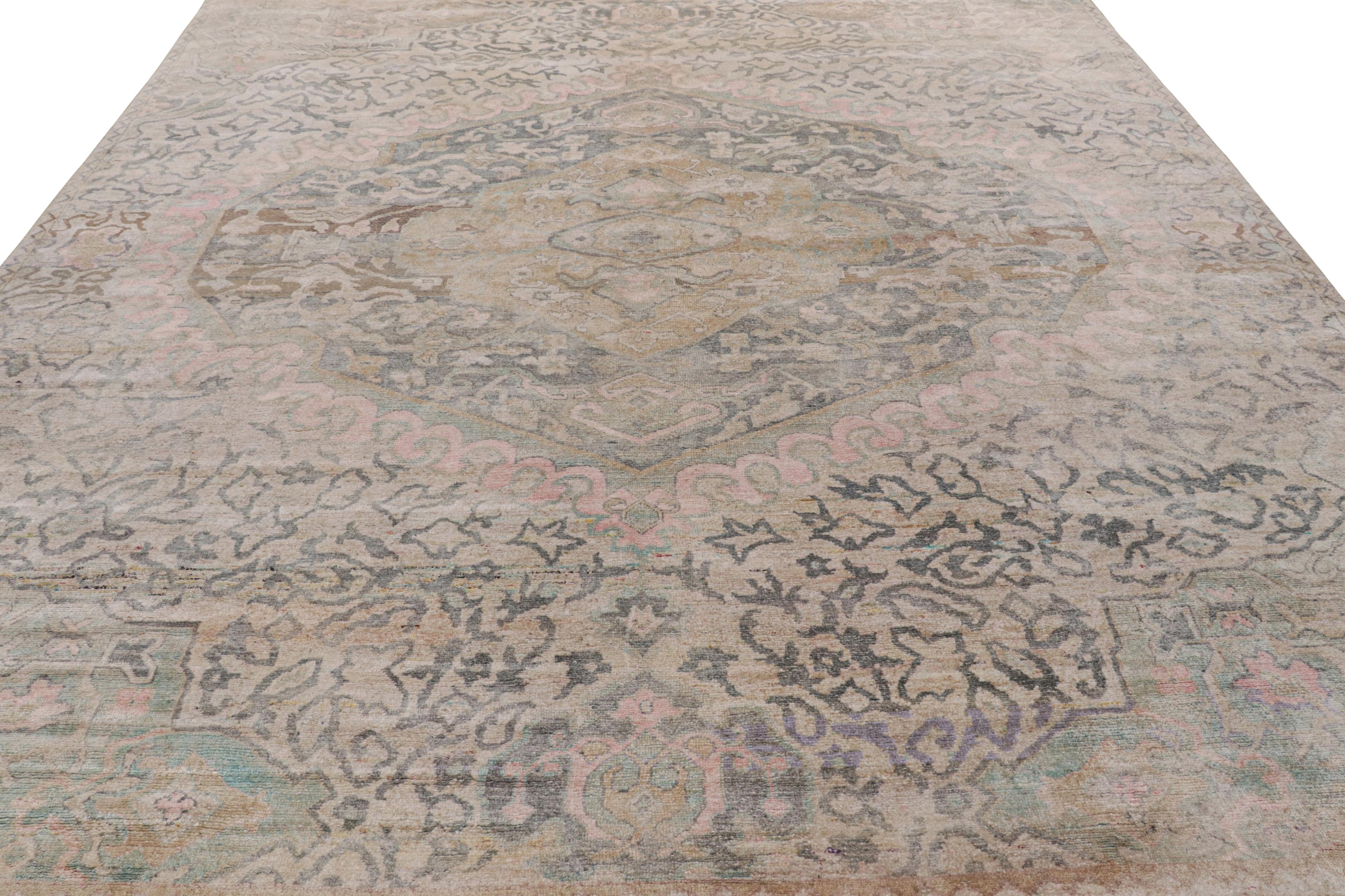 Annodato a mano Rug & Kilim: Tappeto in stile Oushak con motivi policromatici in vendita