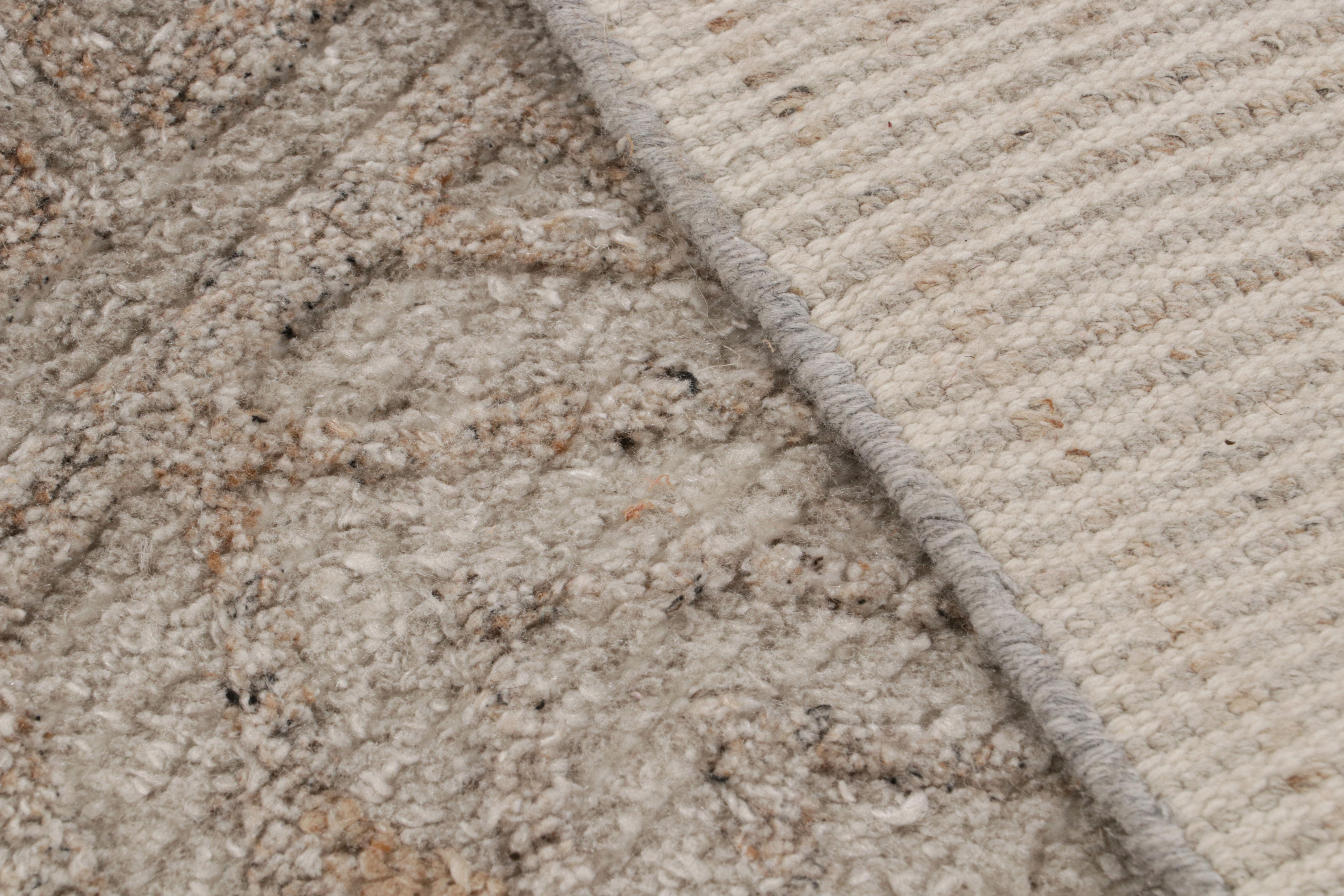 Rug & Kilim's Outdoor-Läufer im skandinavischen Stil in Grau mit geometrischen Mustern (21. Jahrhundert und zeitgenössisch) im Angebot