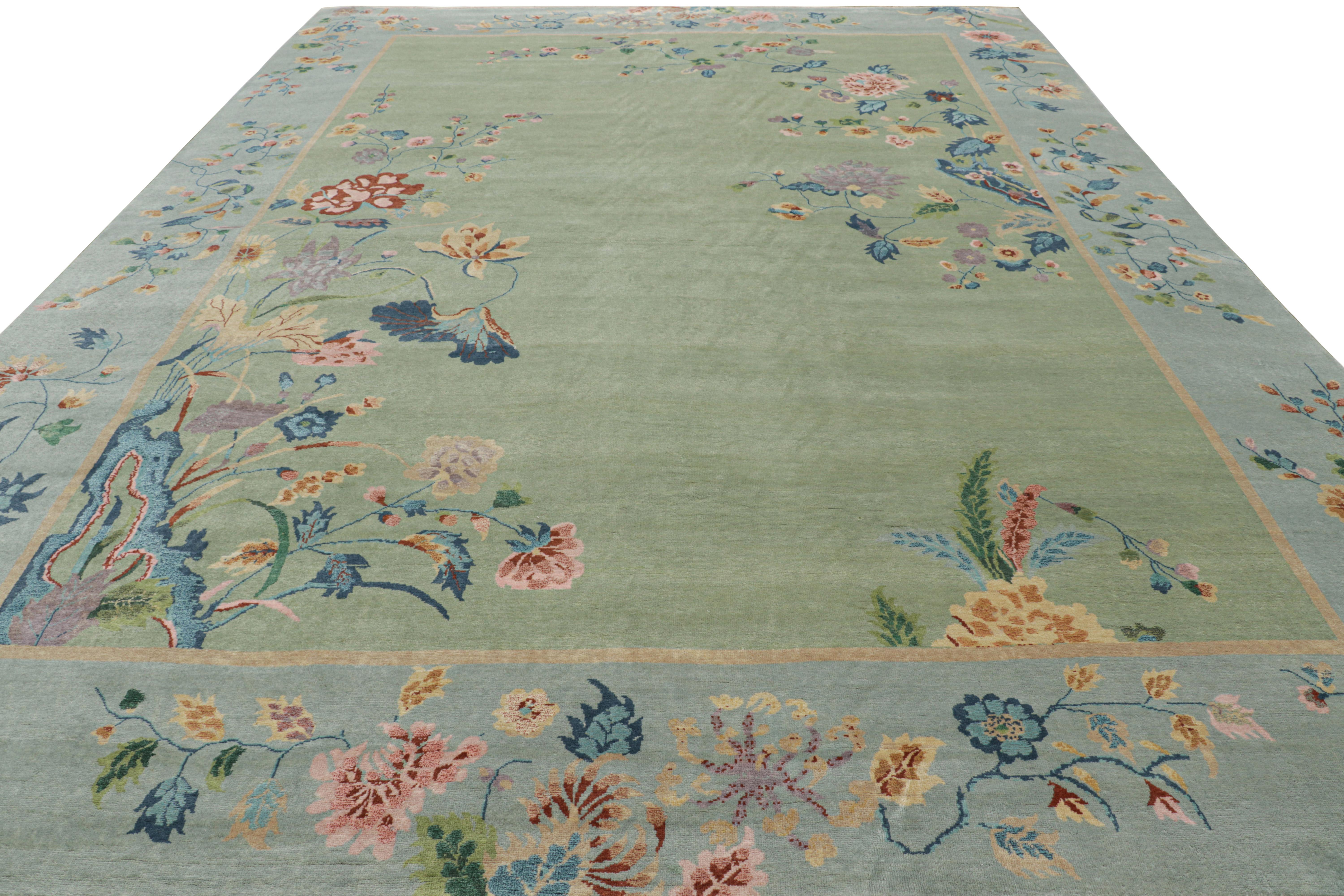 Annodato a mano Rug & Kilim - Tappeto floreale cinese oversize in stile Art Deco in verde e blu in vendita