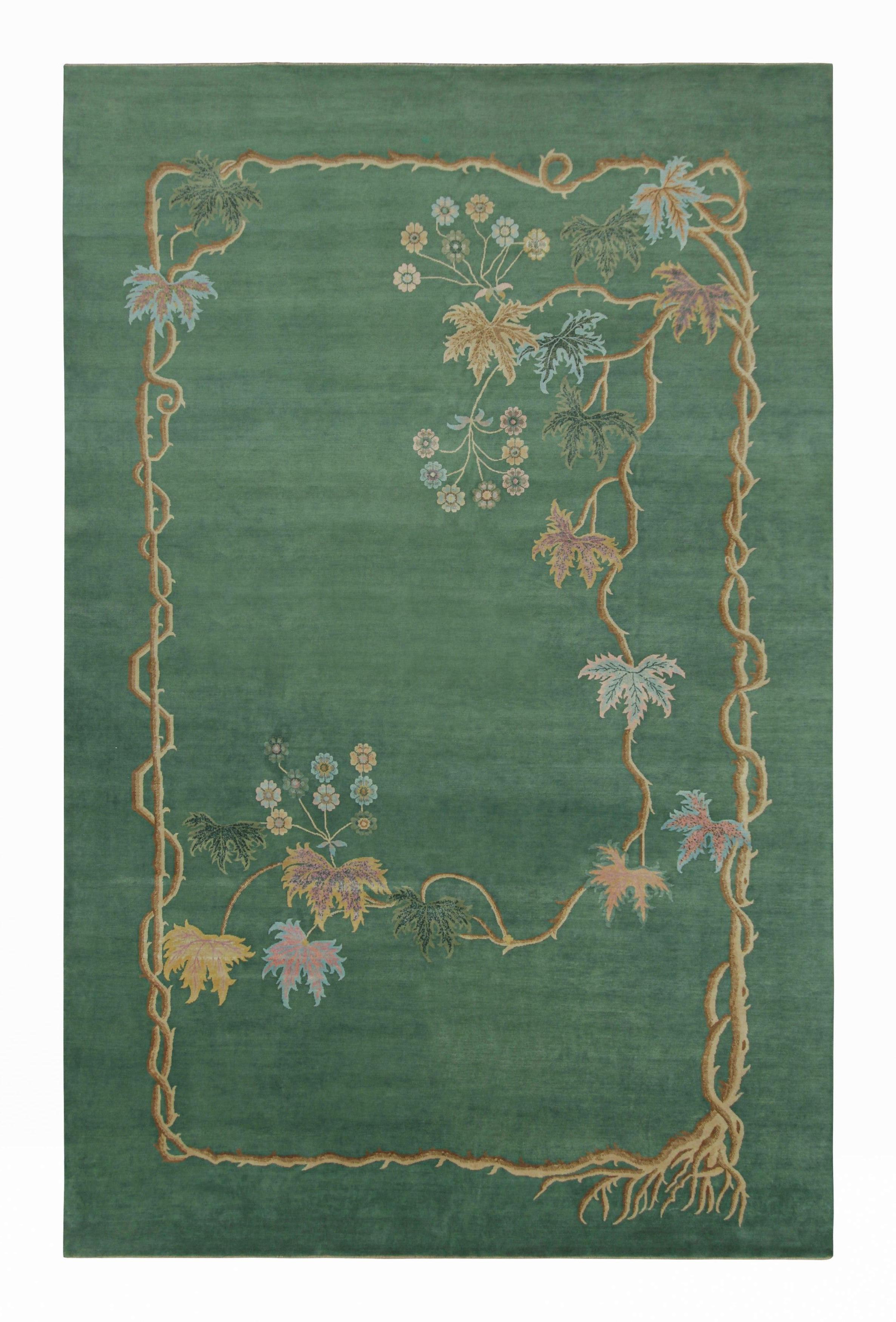 Rug
Kilim
s Oversized Chinese Art Deco Style Rug in Green with Floral Patterns (tapis chinois surdimensionné de style Art déco en vert avec des motifs floraux)