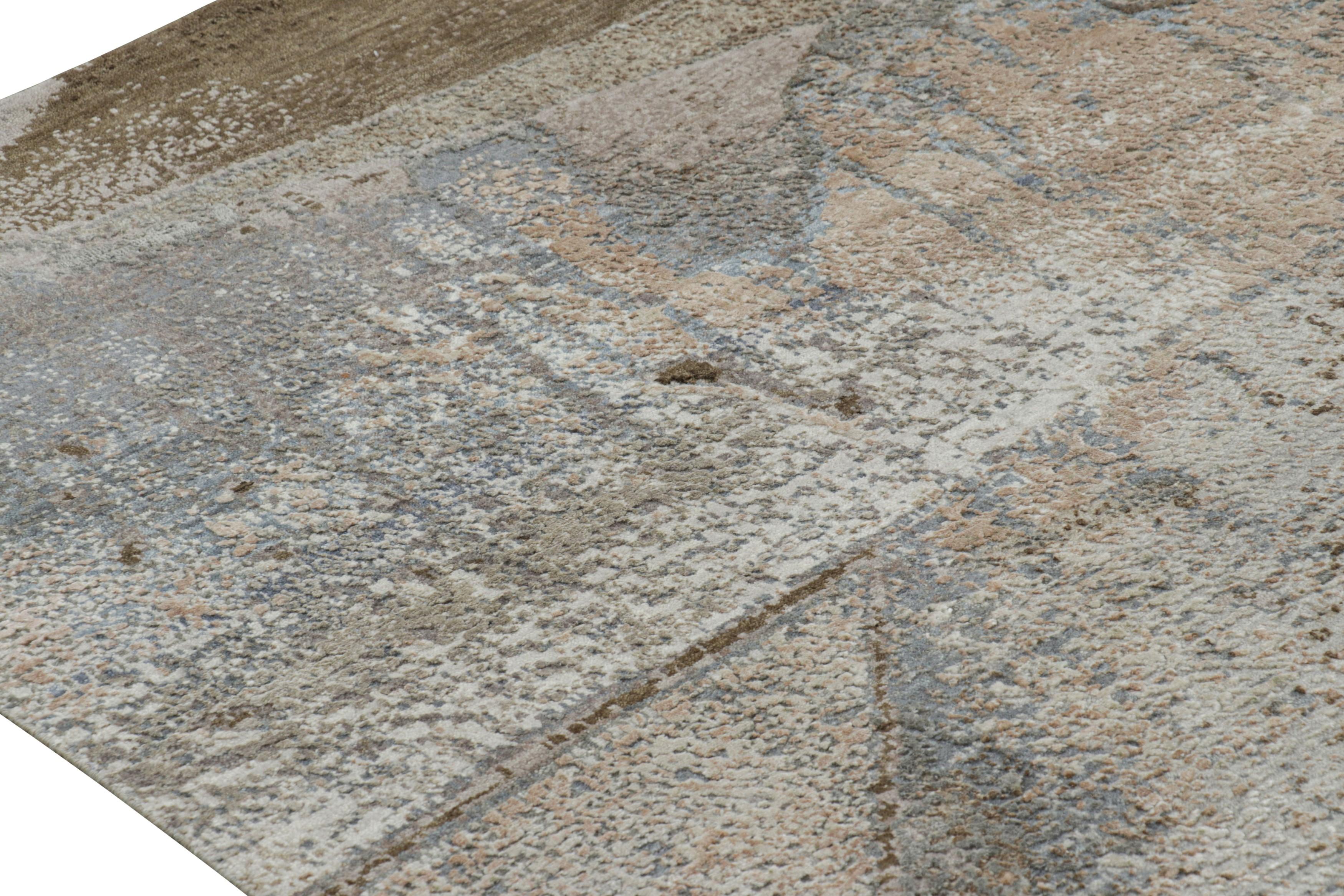 Moderne Rug & Kilim’s Oversized Contemporary Abstract Rug in Gray and Beige-Brown Tones en vente