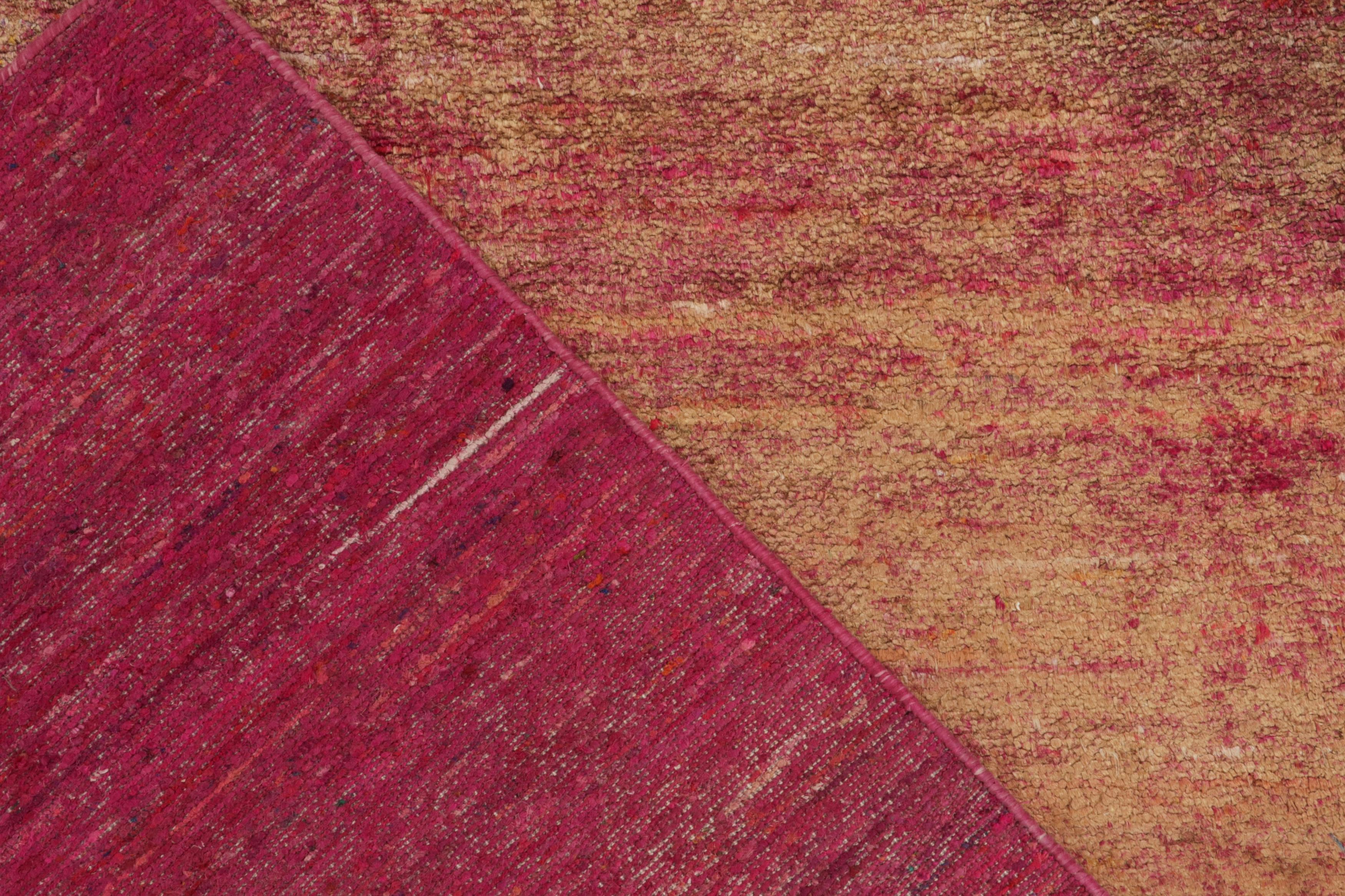 Silk Rug & Kilim’s Oversized Contemporary Rug in Red and Gold Striations For Sale